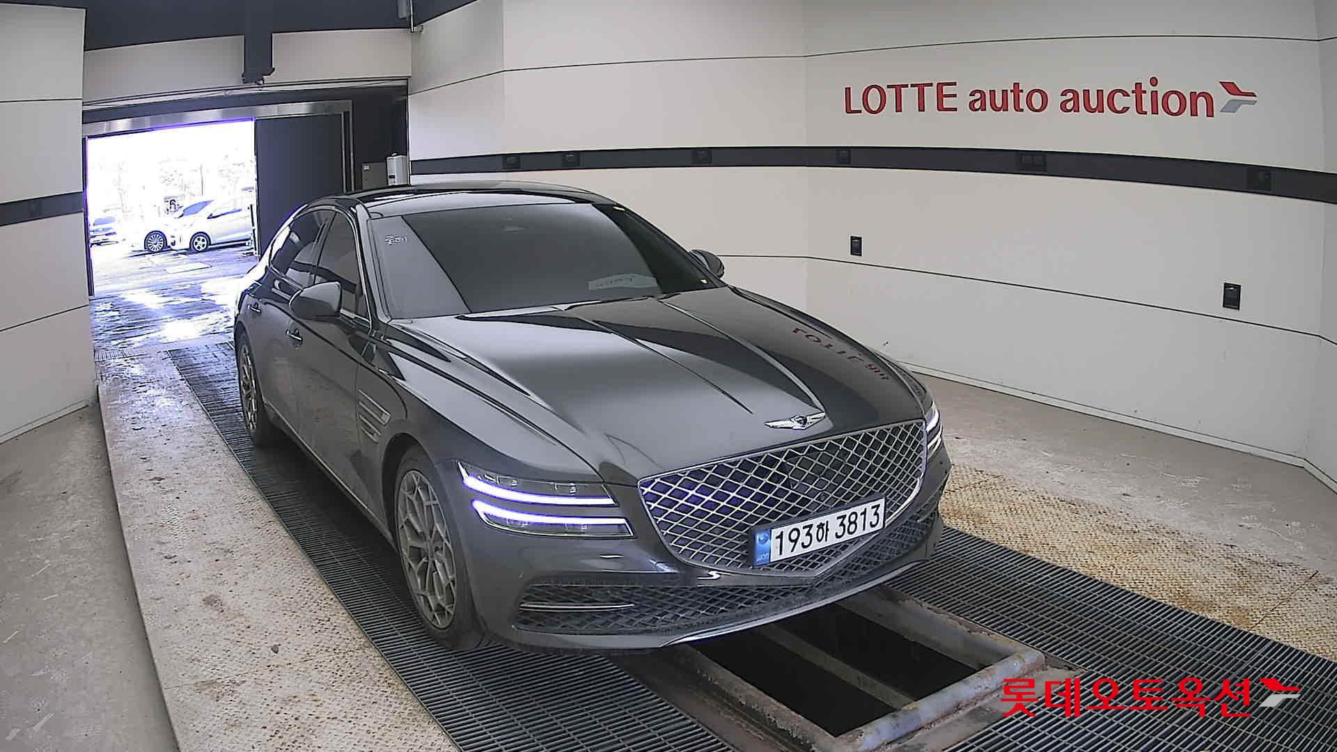 Genesis G80 2022 - Image 24