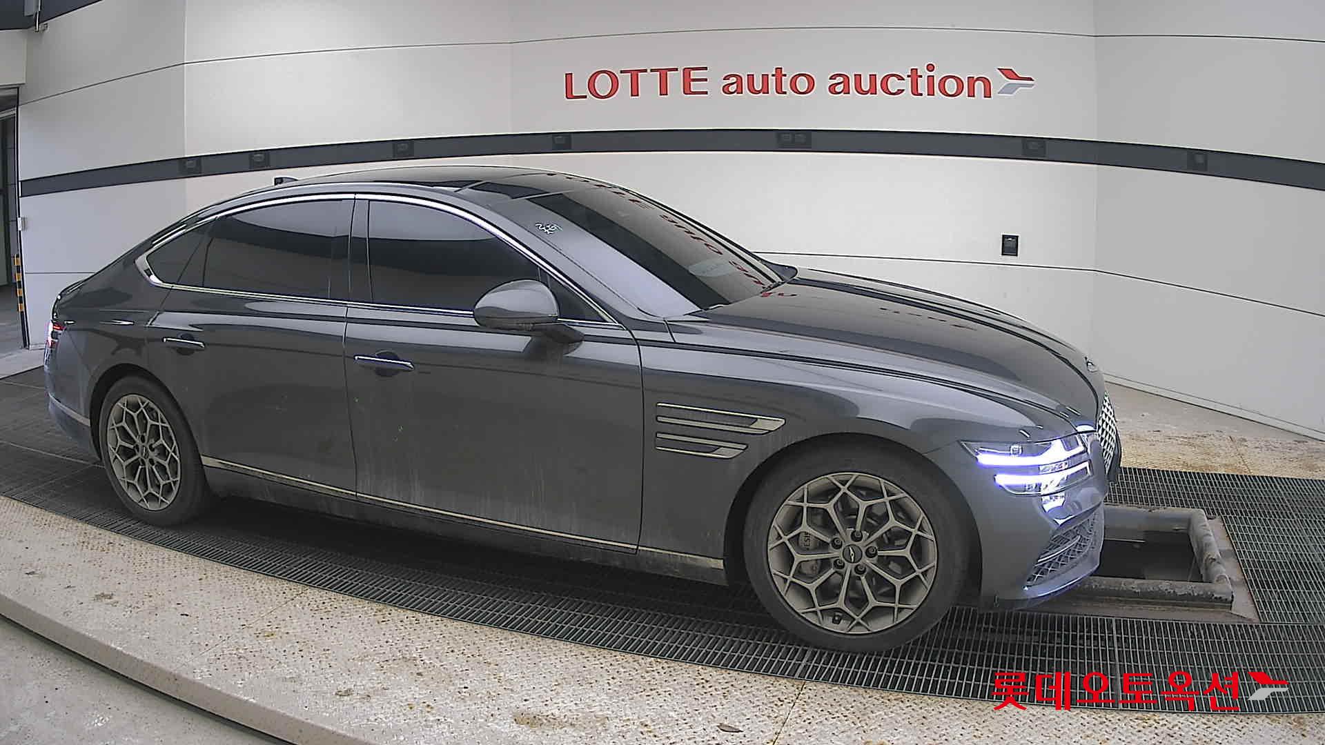 Genesis G80 2022 - Image 22