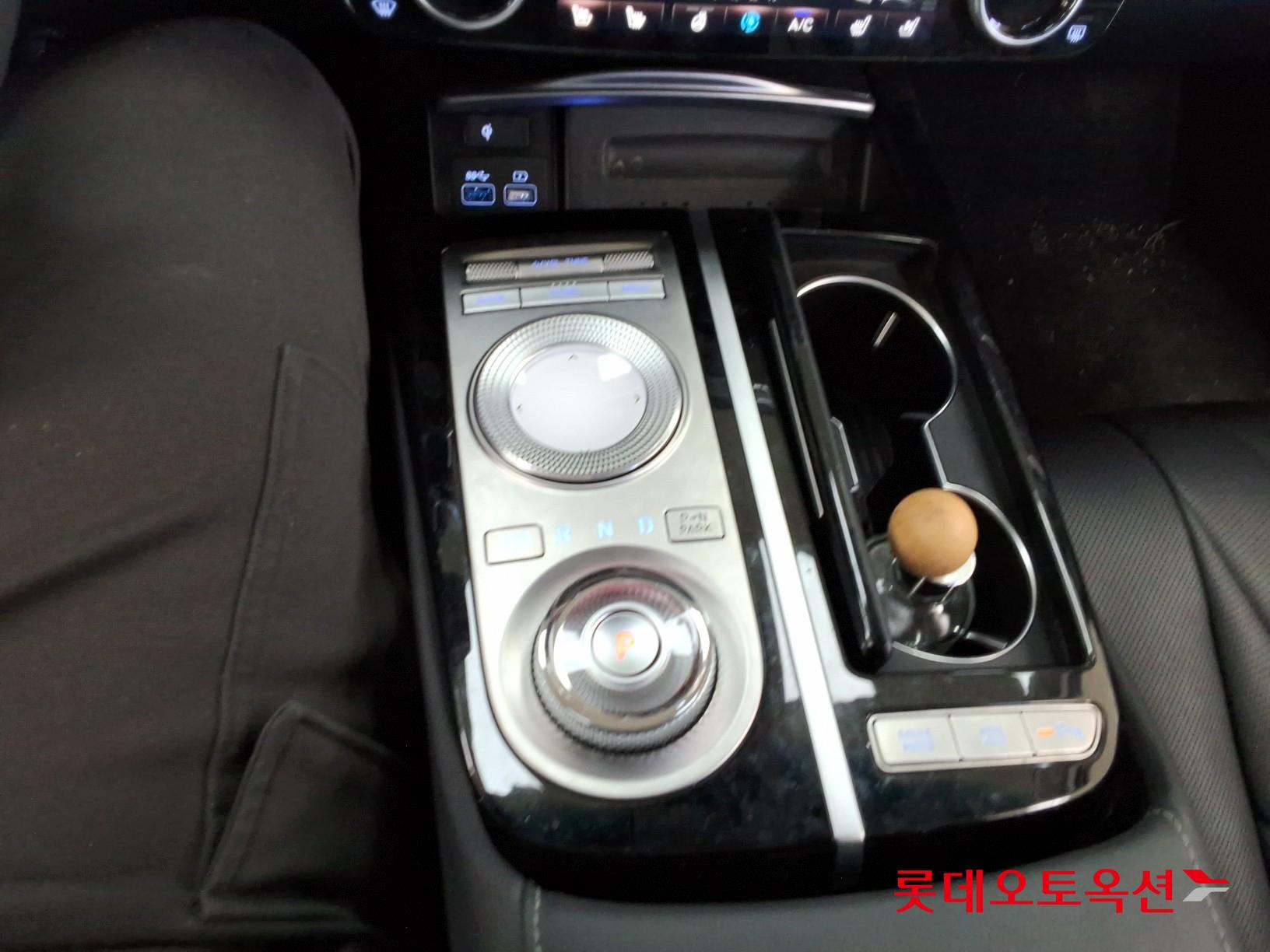 Genesis G80 2022 - Image 33