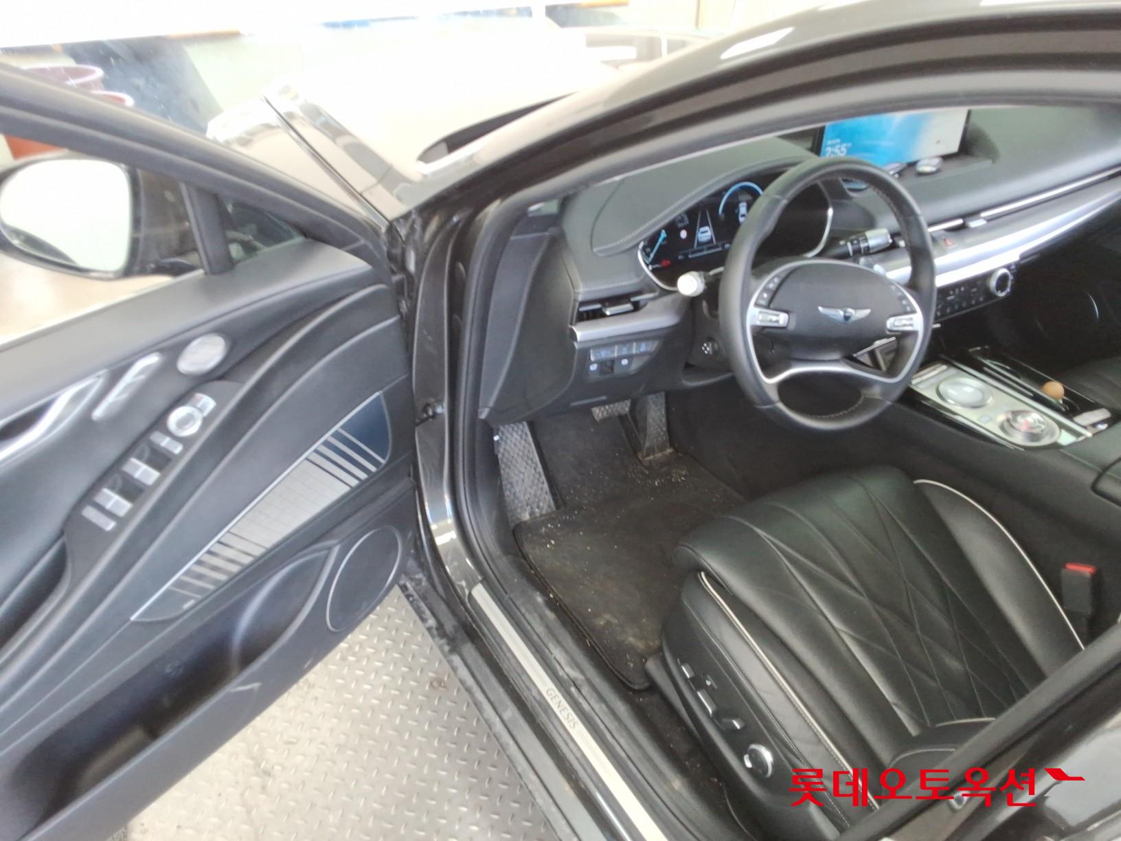 Genesis G80 2022 - Image 36