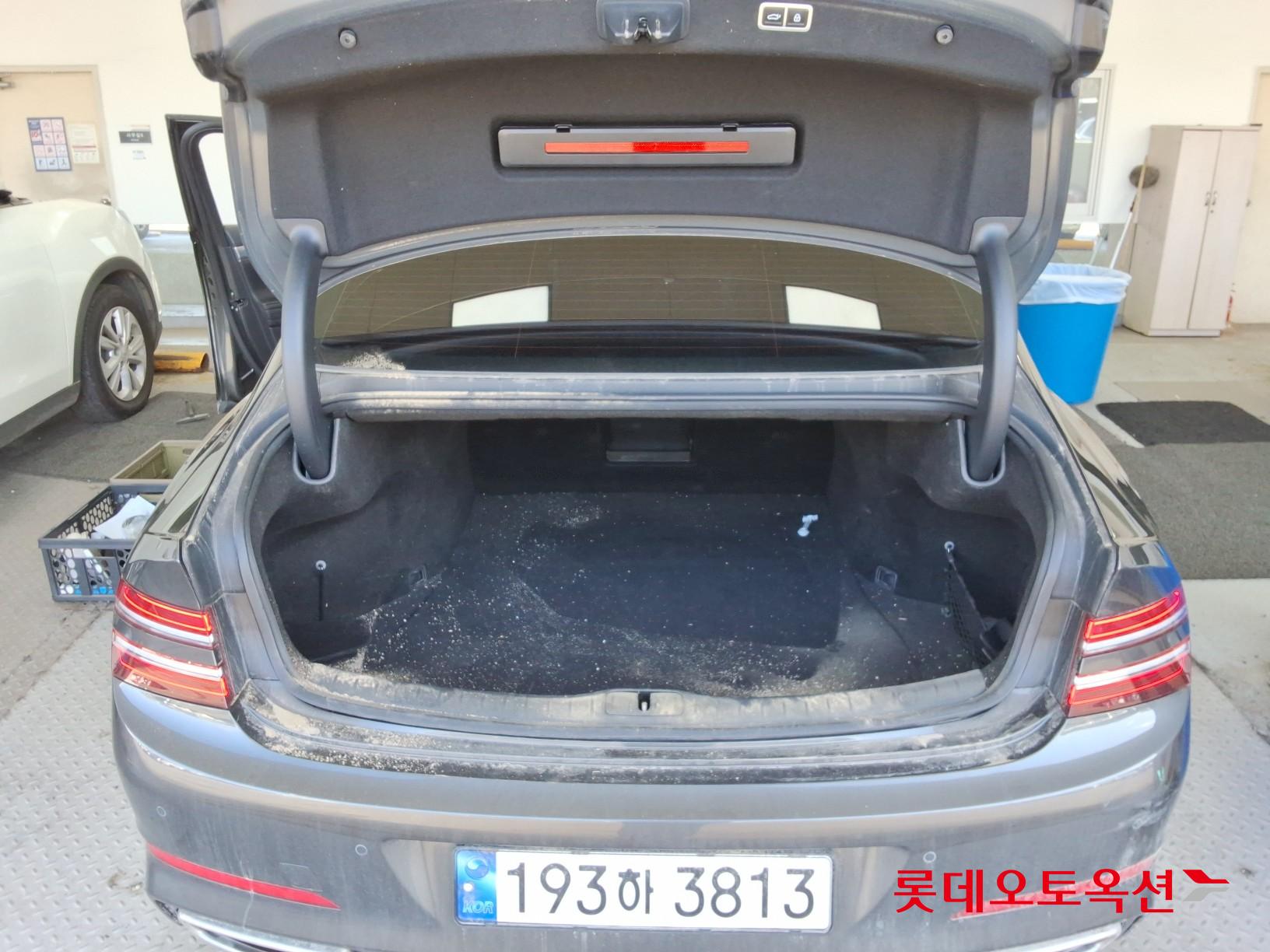 Genesis G80 2022 - Image 9