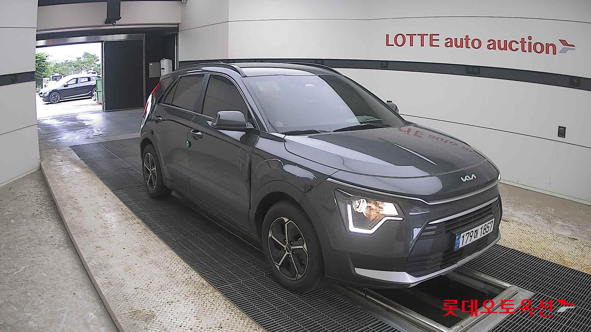 2024 - kia niro