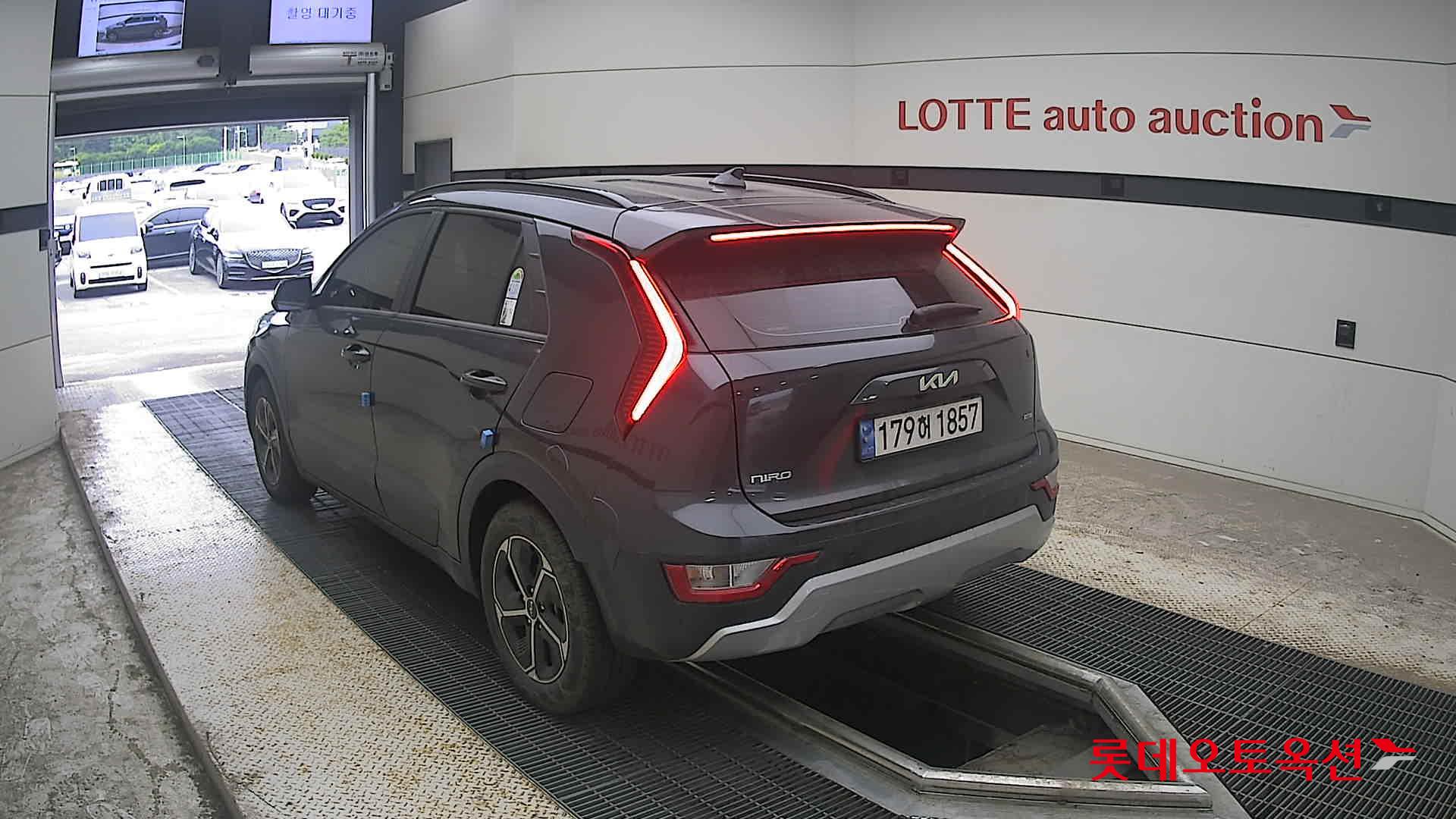 2024 - kia niro