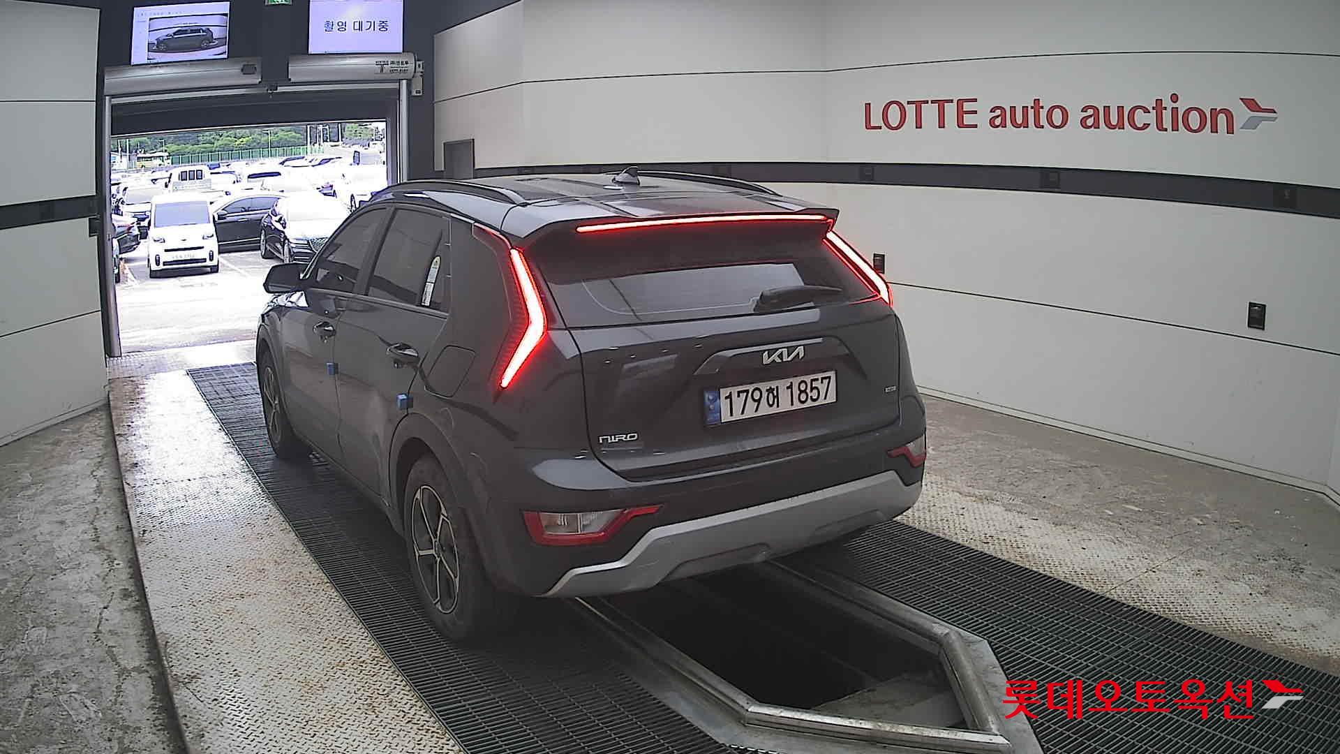 2024 - kia niro