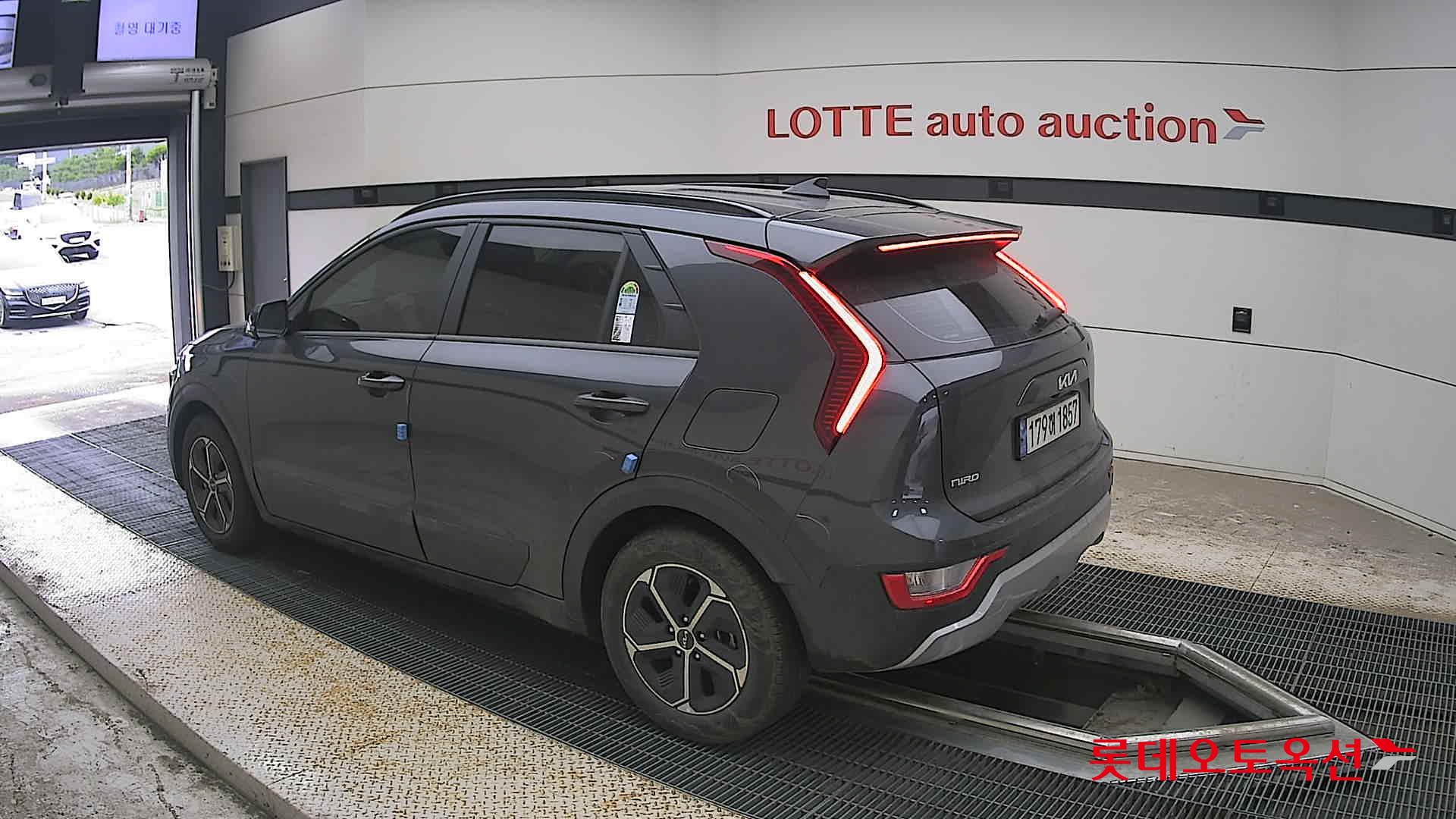 2024 - kia niro