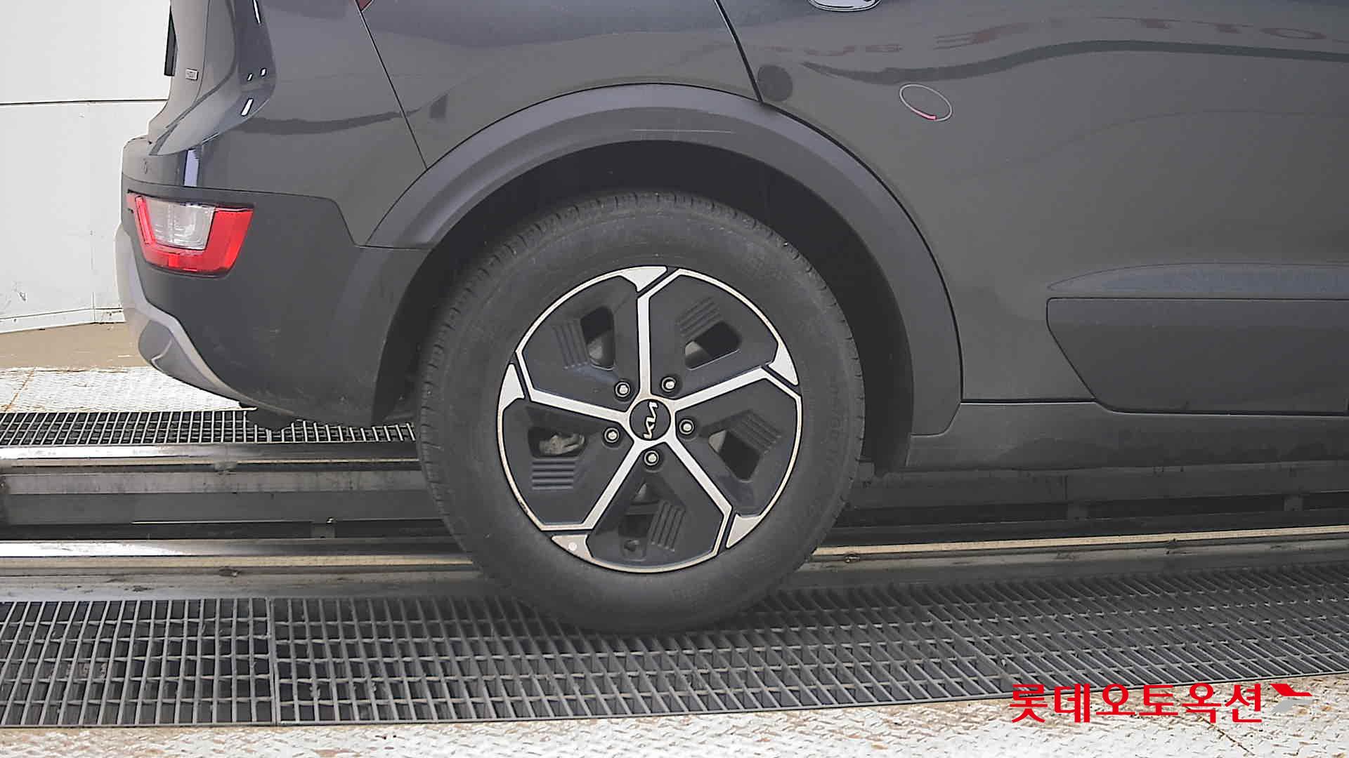 2024 - kia niro
