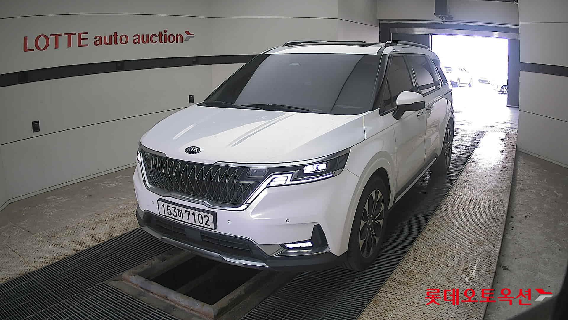 كيا كارنيفال 2021 - صورة 10