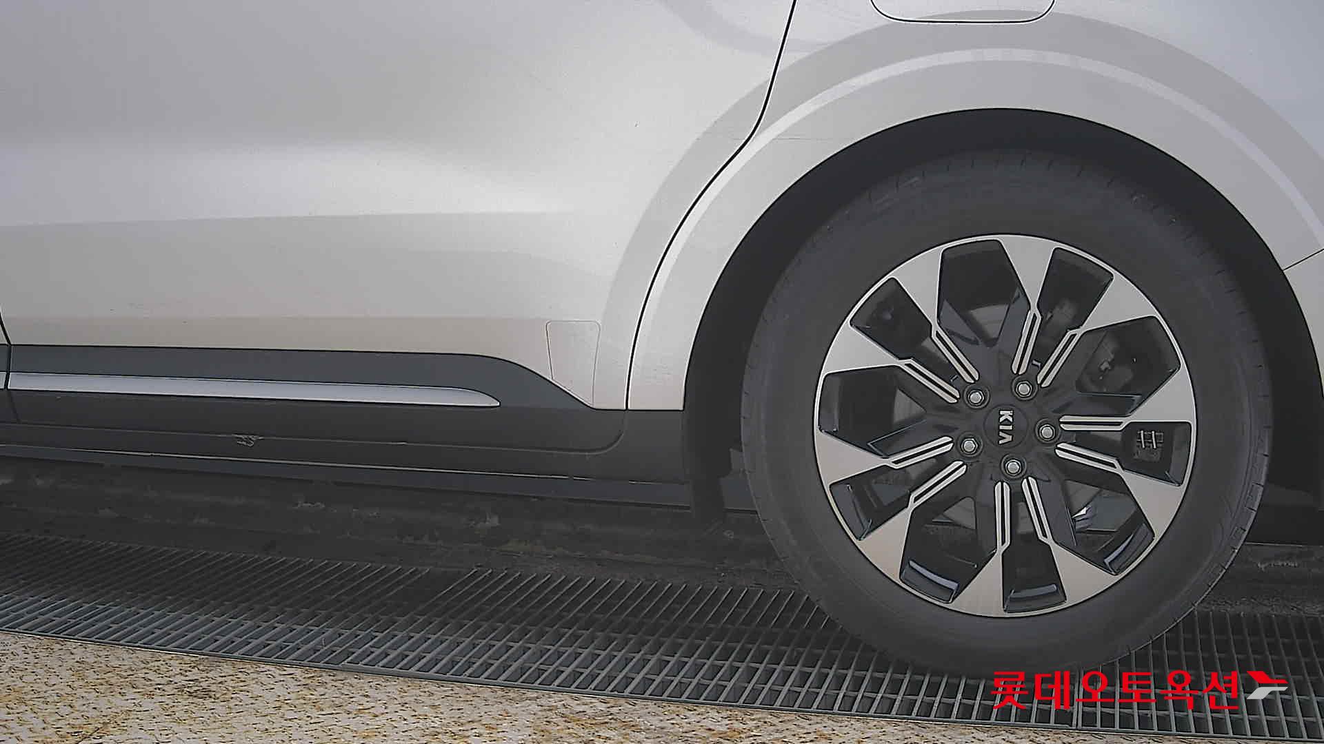 كيا كارنيفال 2021 - صورة 26