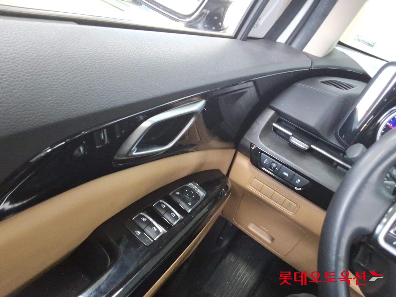 كيا كارنيفال 2021 - صورة 29