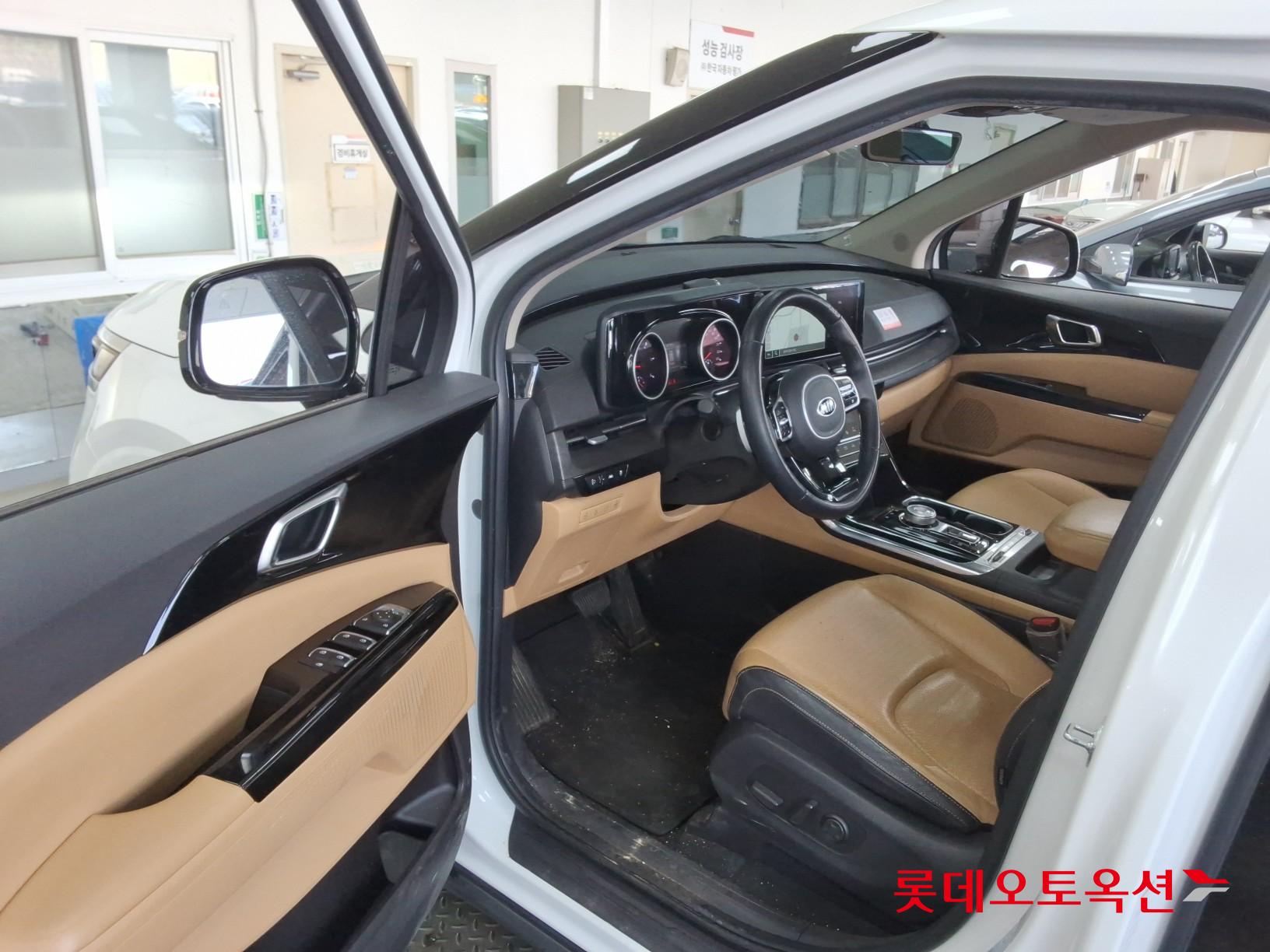 كيا كارنيفال 2021 - صورة 35