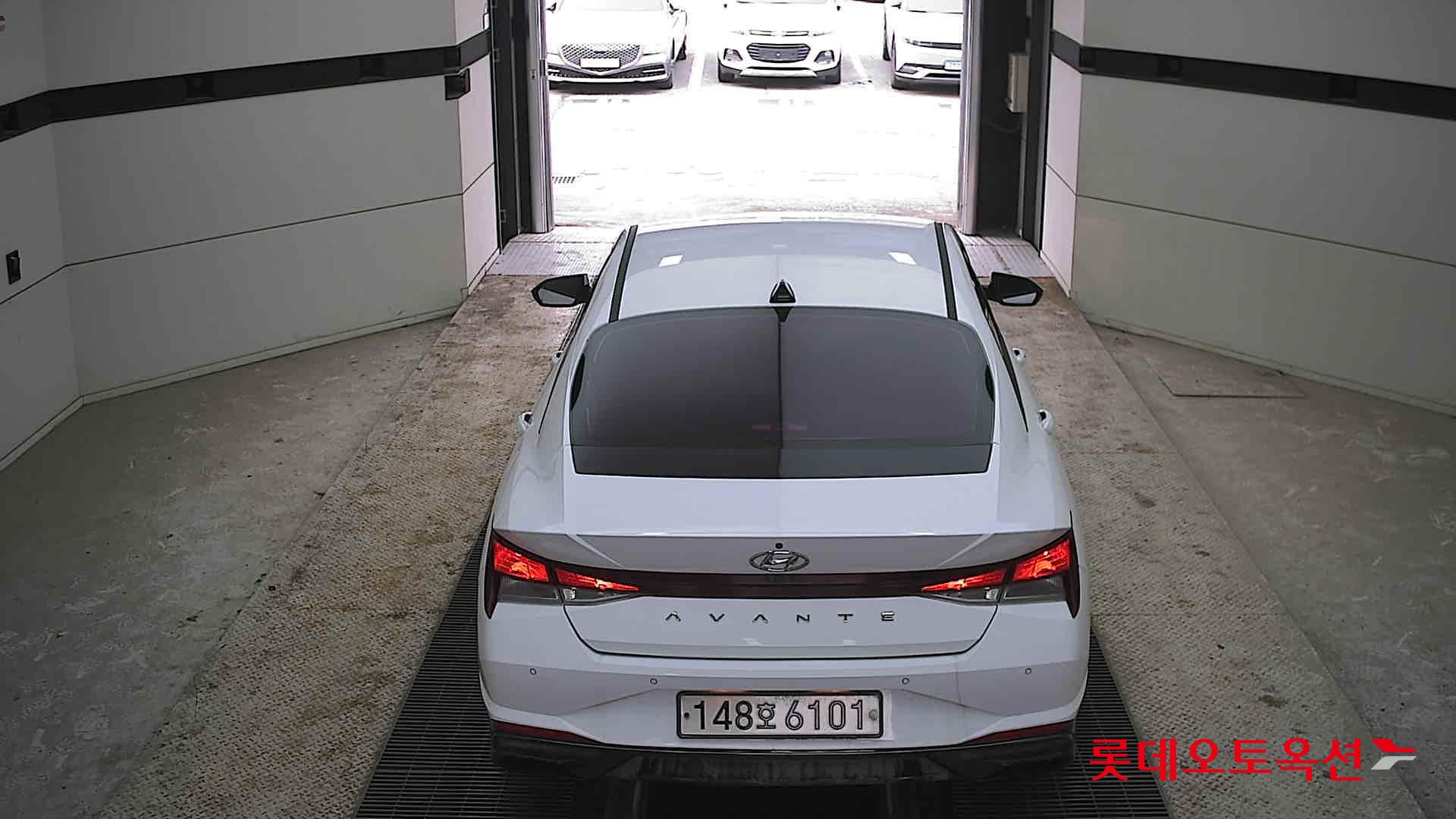 2021 - Hyundai AVANTE