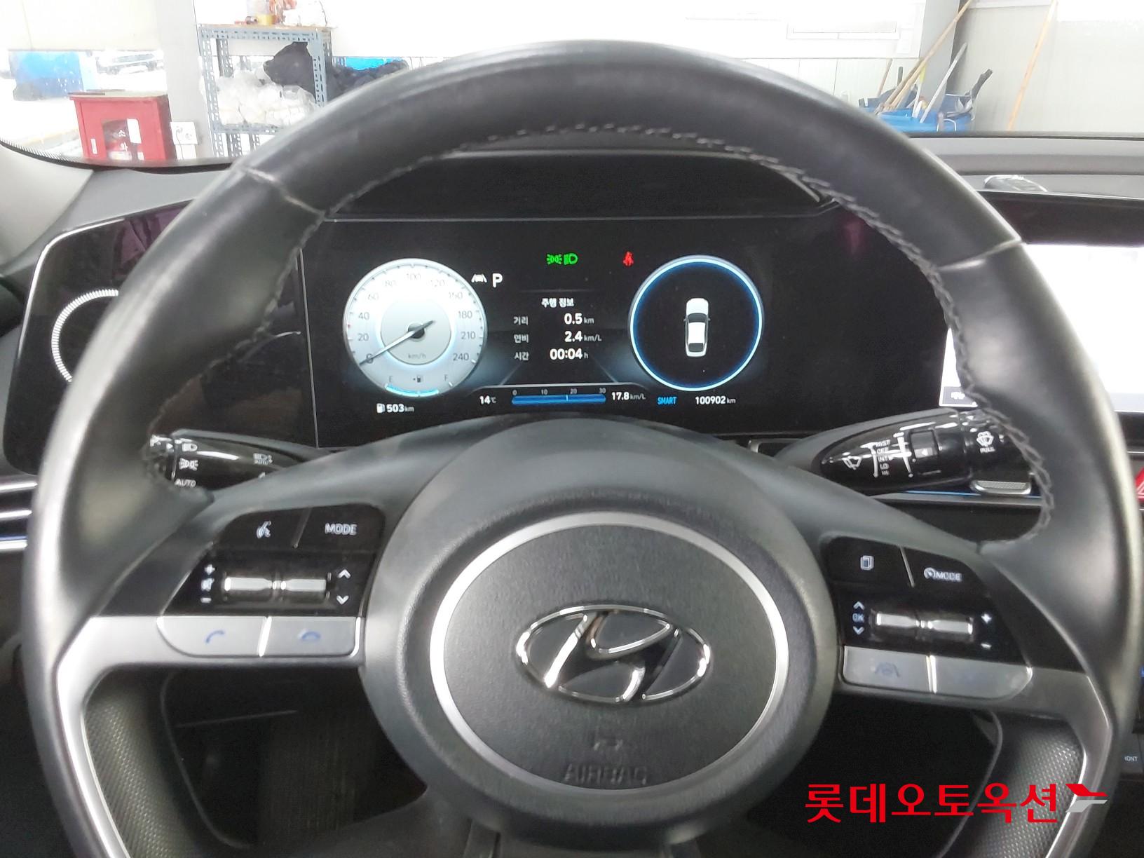 2021 - Hyundai AVANTE