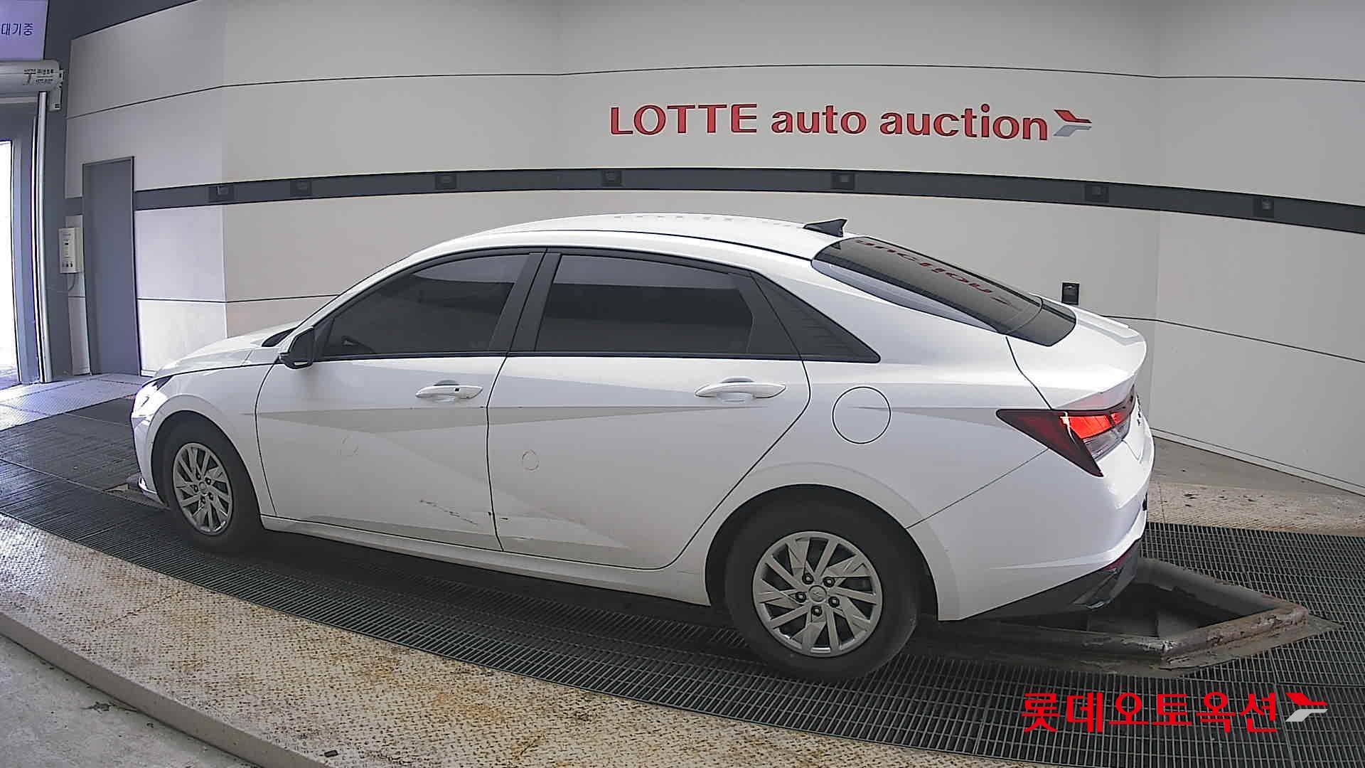 هيونداي إلانترا 2022 - صورة 14