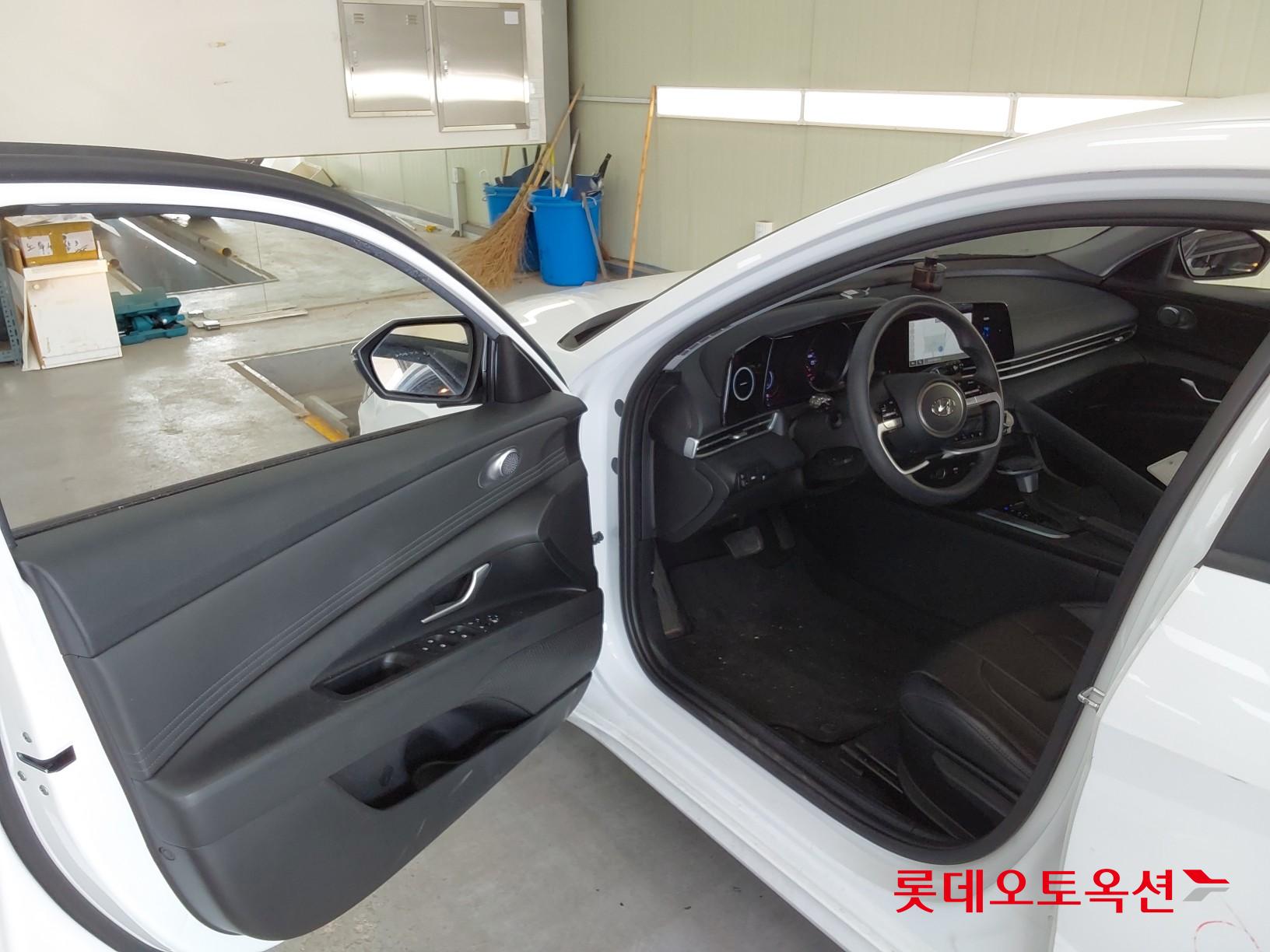 هيونداي إلانترا 2022 - صورة 35