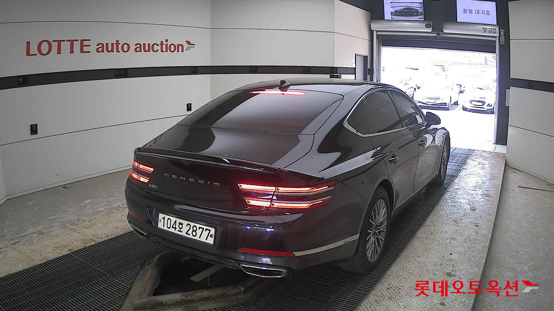 Genesis G80 2021 - Image 18