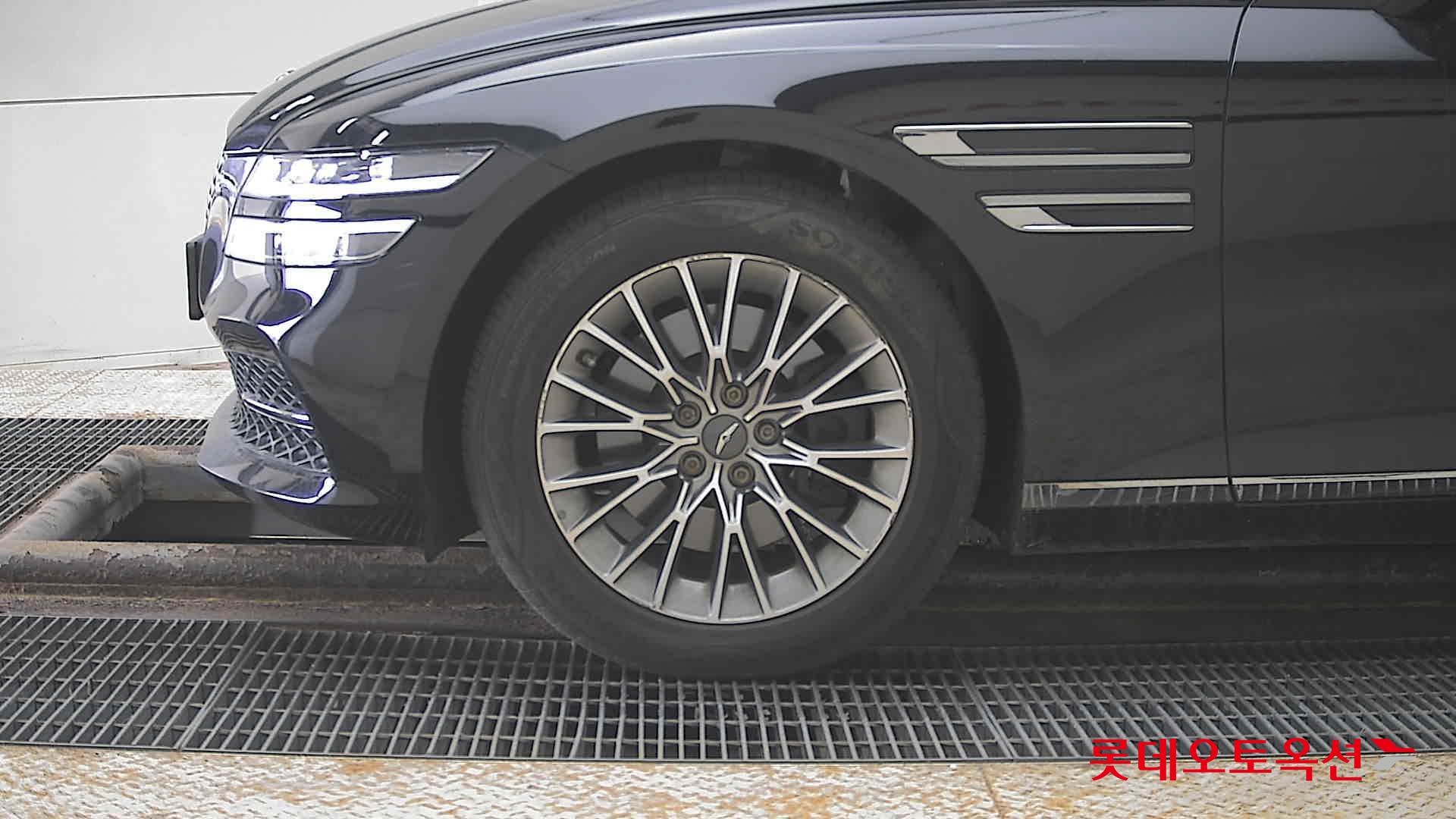 Genesis G80 2021 - Image 25