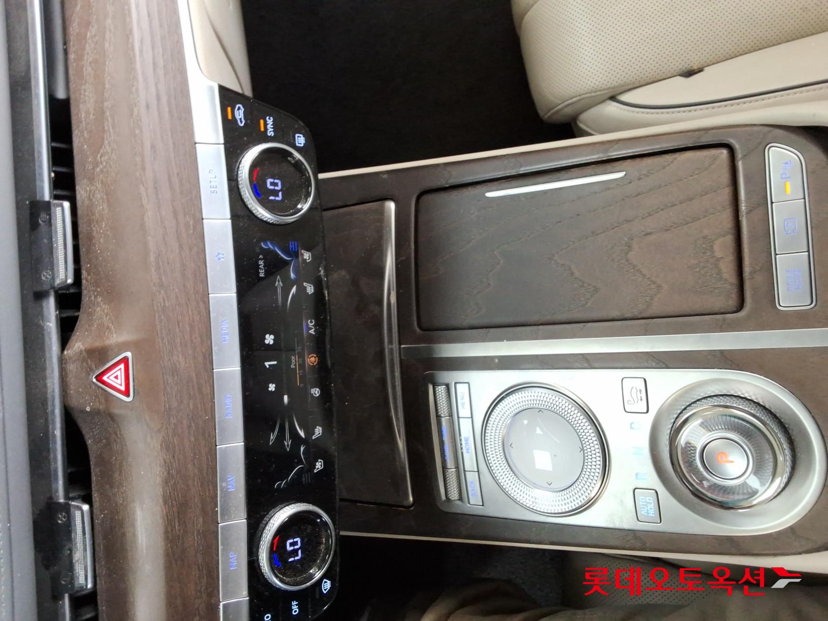 Genesis G80 2021 - Image 32