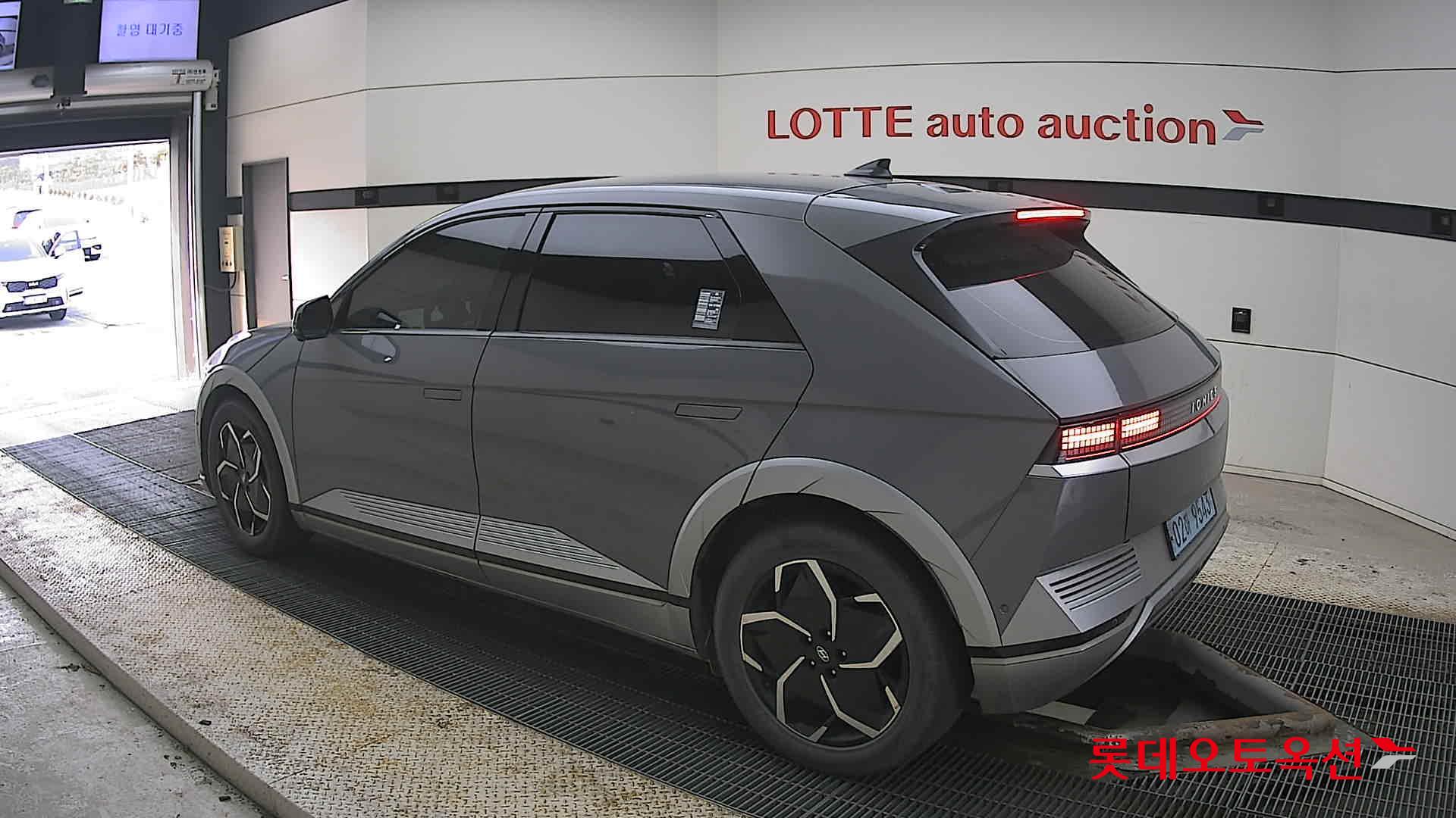 هيونداي أيونيك 5 2022 - صورة 15