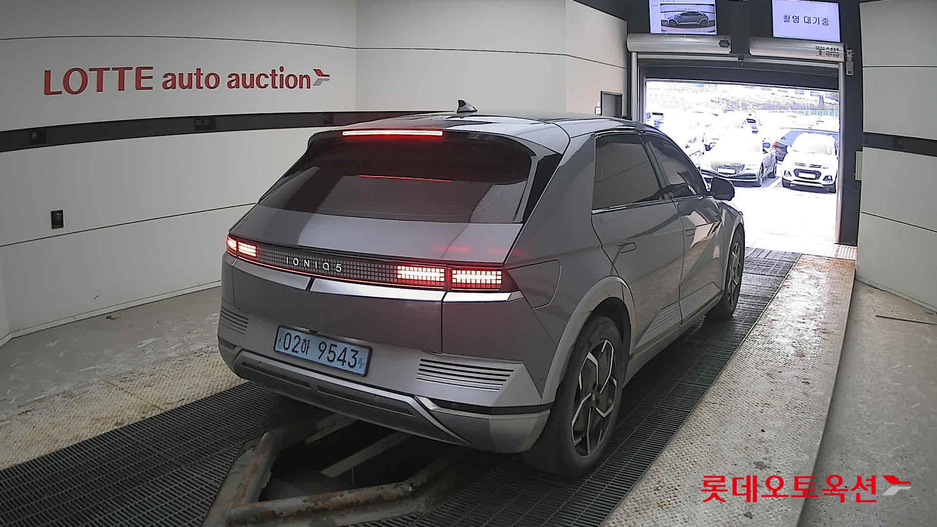 هيونداي أيونيك 5 2022 - صورة 18