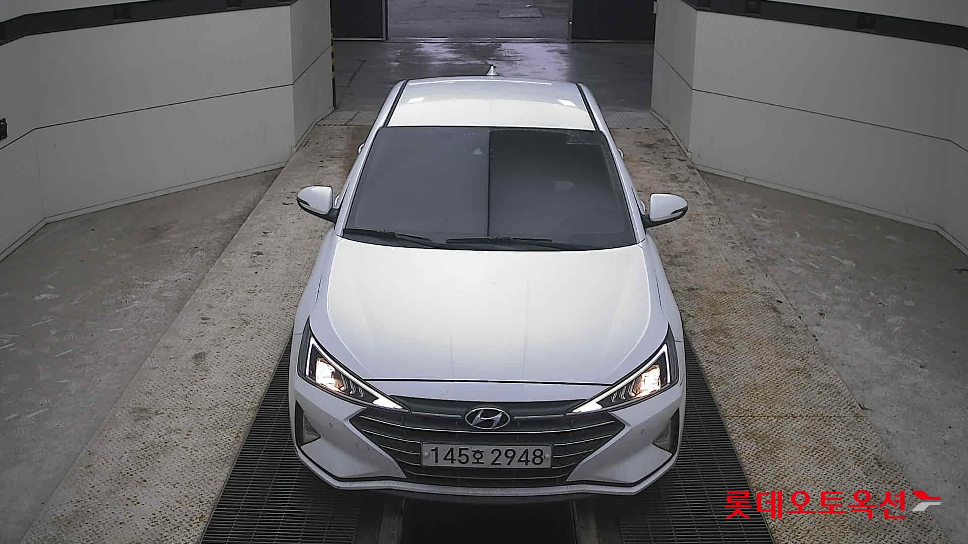 هيونداي إلانترا