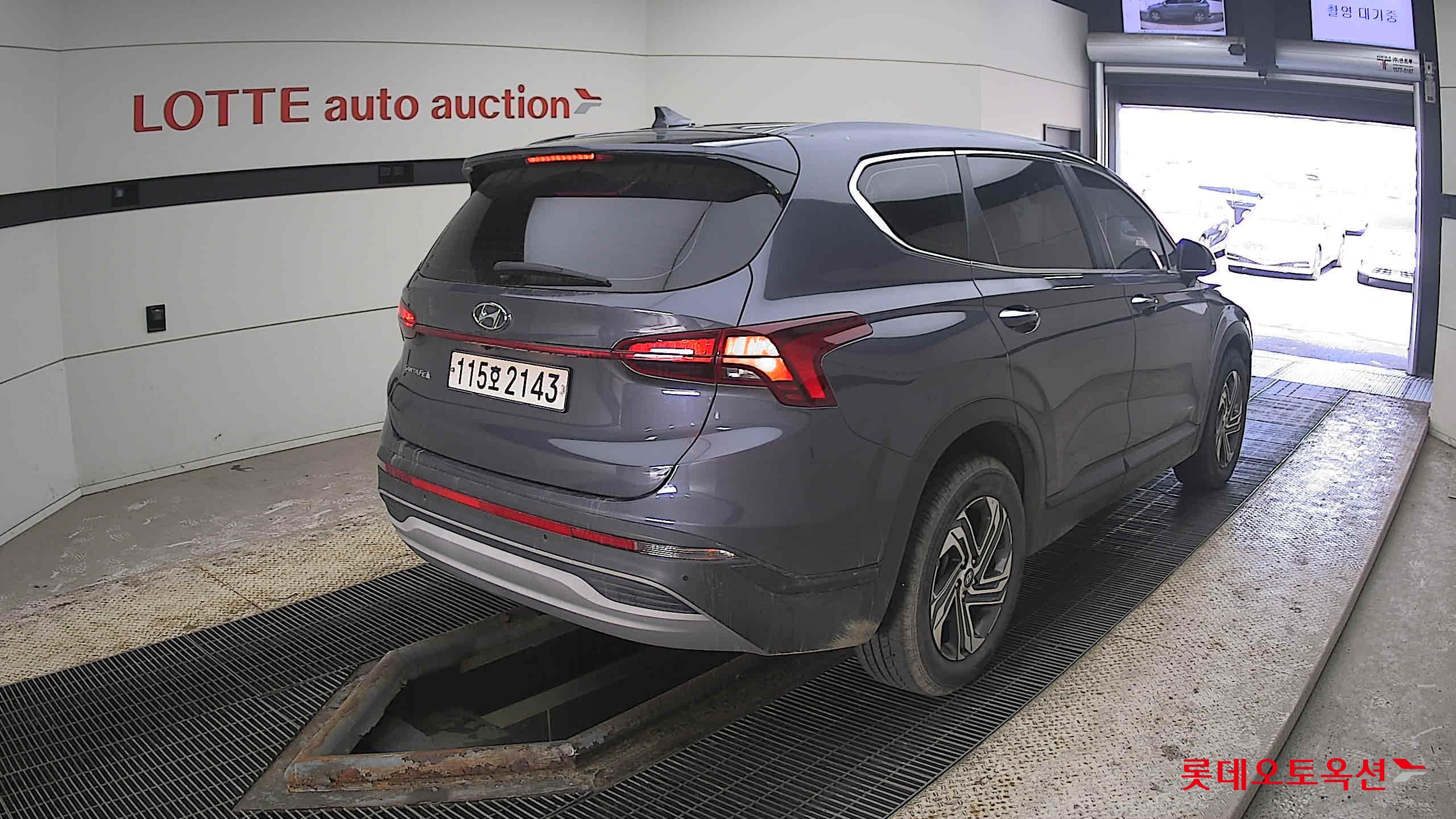 Hyundai Santa Fe 2021 - Image 5