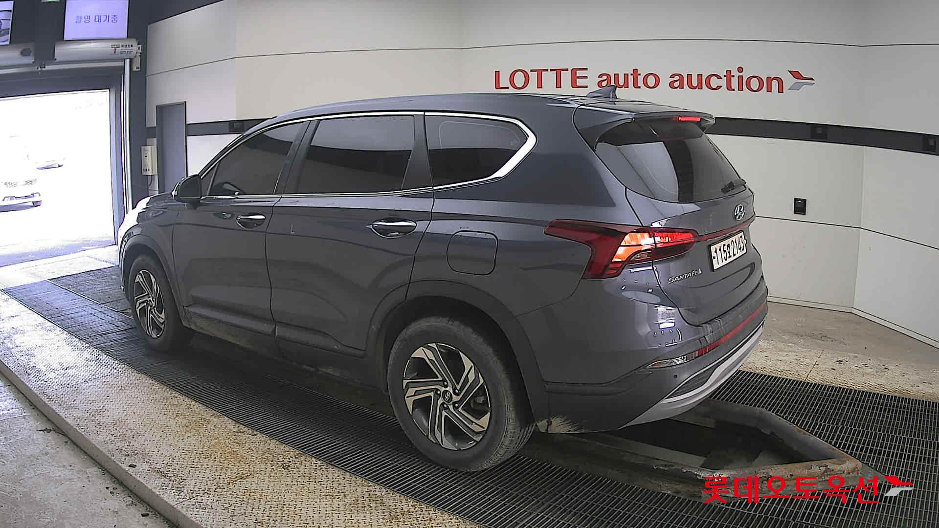 Hyundai Santa Fe 2021 - Image 15