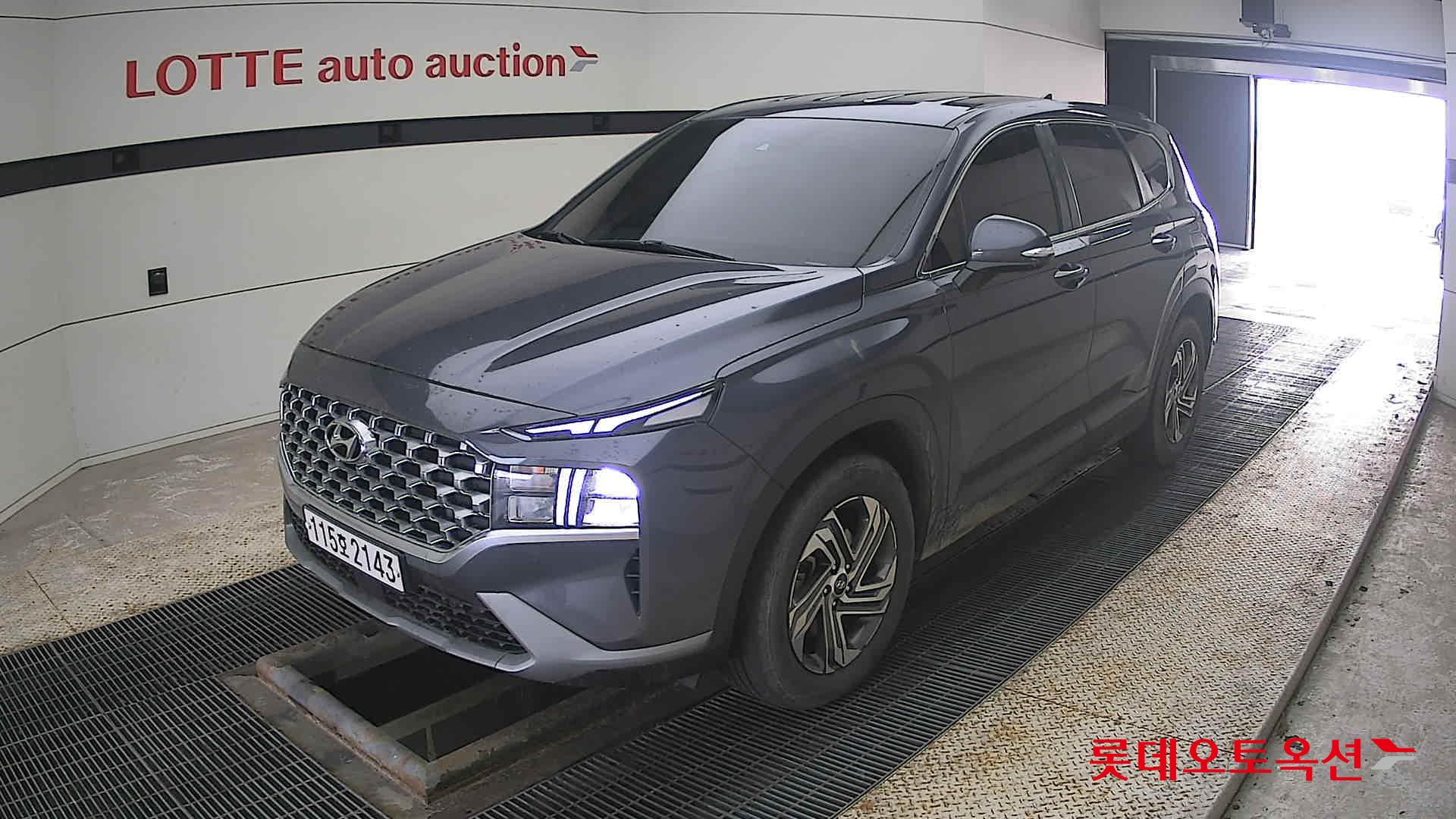 Hyundai Santa Fe 2021 - Image 3