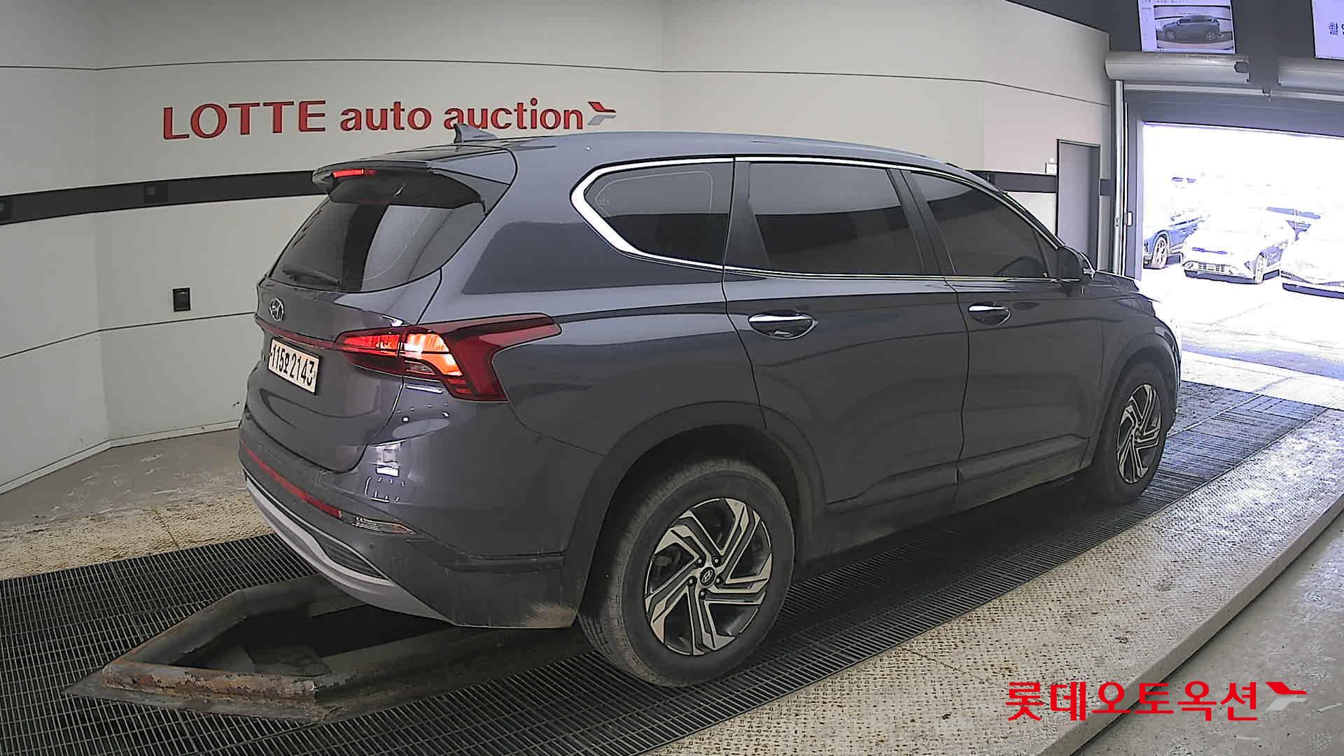 Hyundai Santa Fe 2021 - Image 19