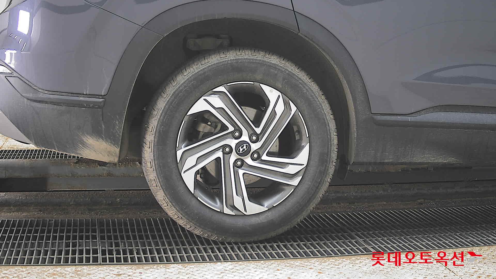 Hyundai Santa Fe 2021 - Image 28