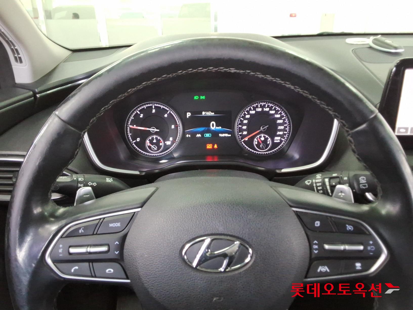 Hyundai Santa Fe 2021 - Image 30