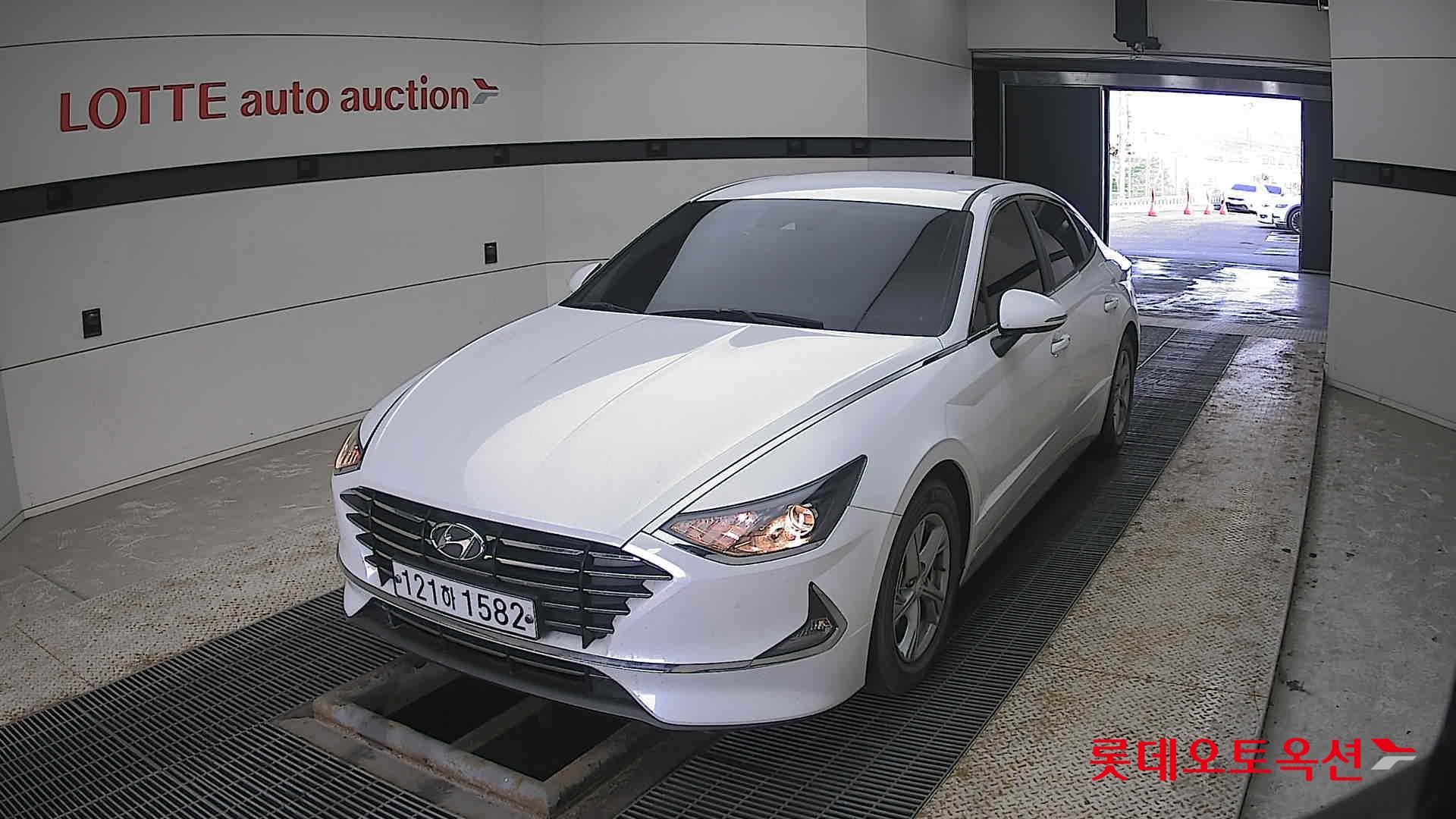 Hyundai Sonata 2021 - Image 10