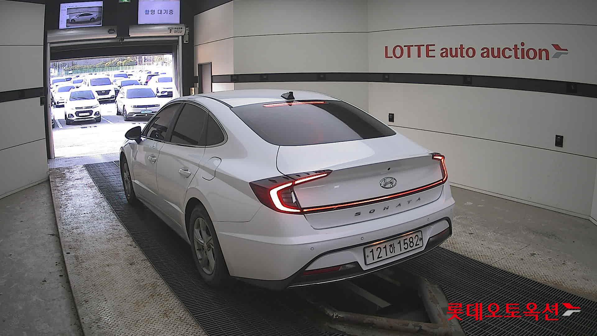 Hyundai Sonata 2021 - Image 16