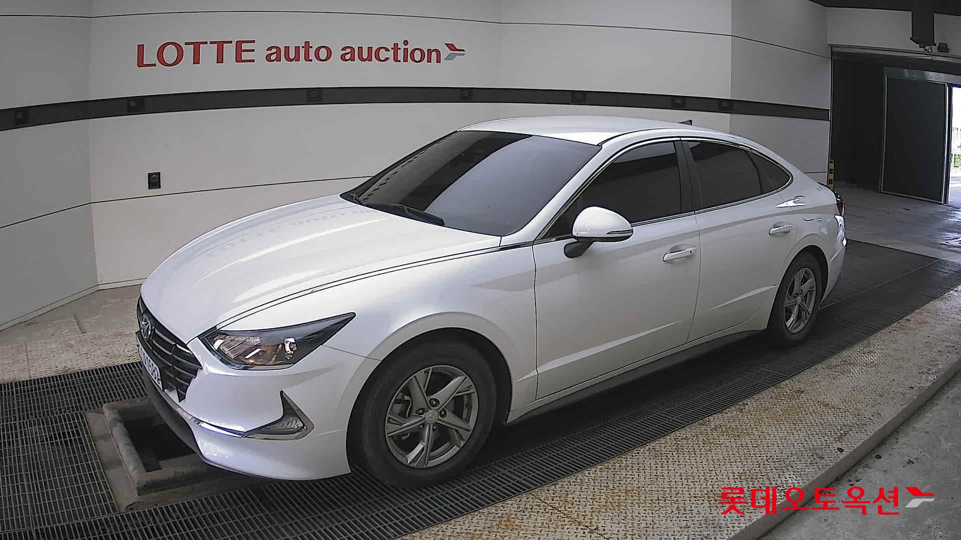 Hyundai Sonata 2021 - Image 11