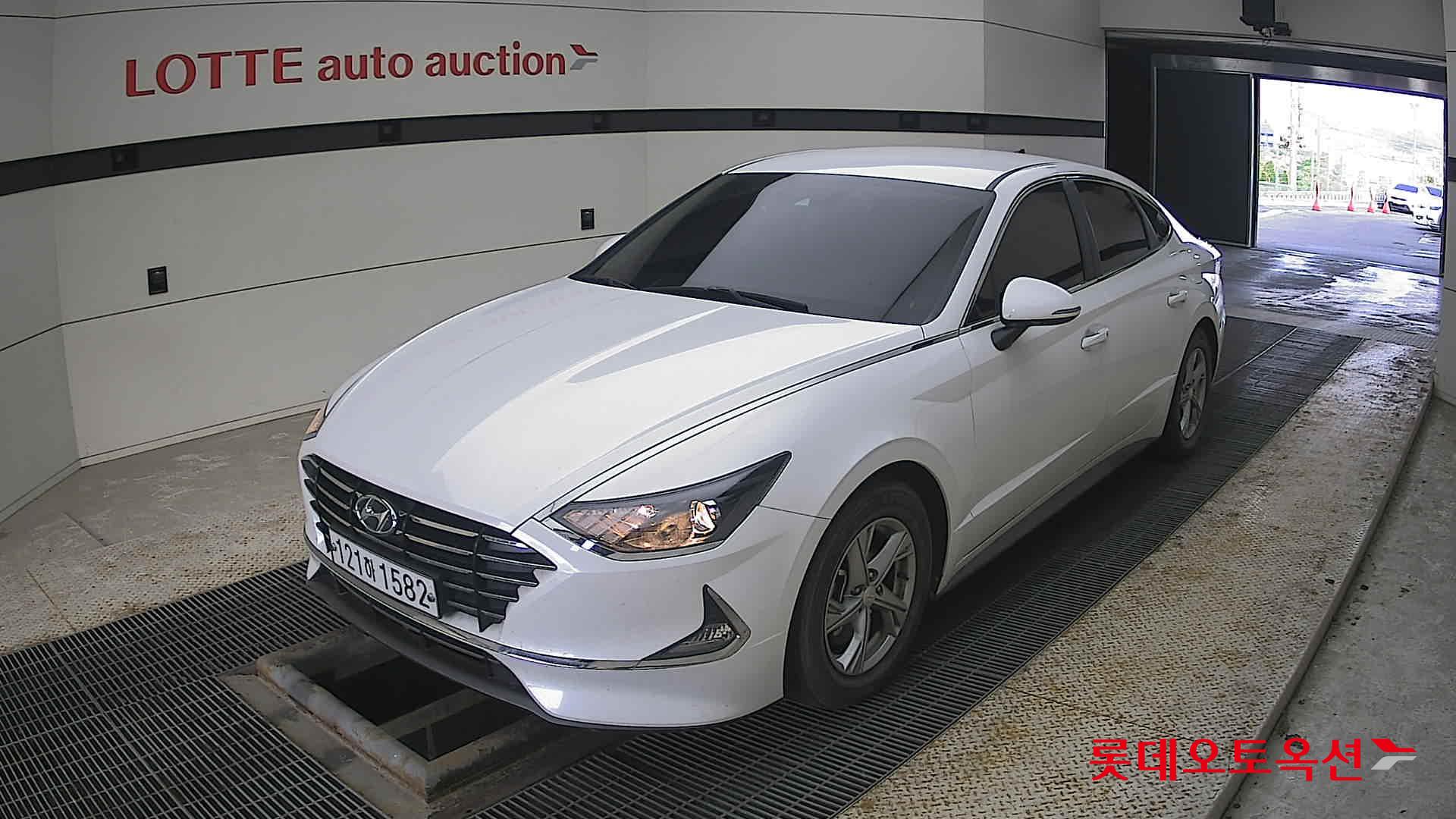 Hyundai Sonata 2021 - Image 3