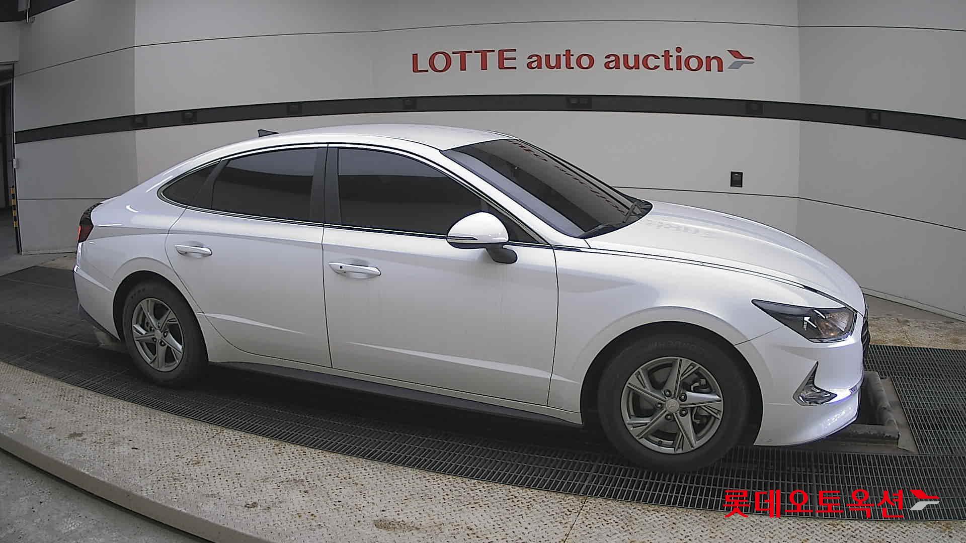 Hyundai Sonata 2021 - Image 22