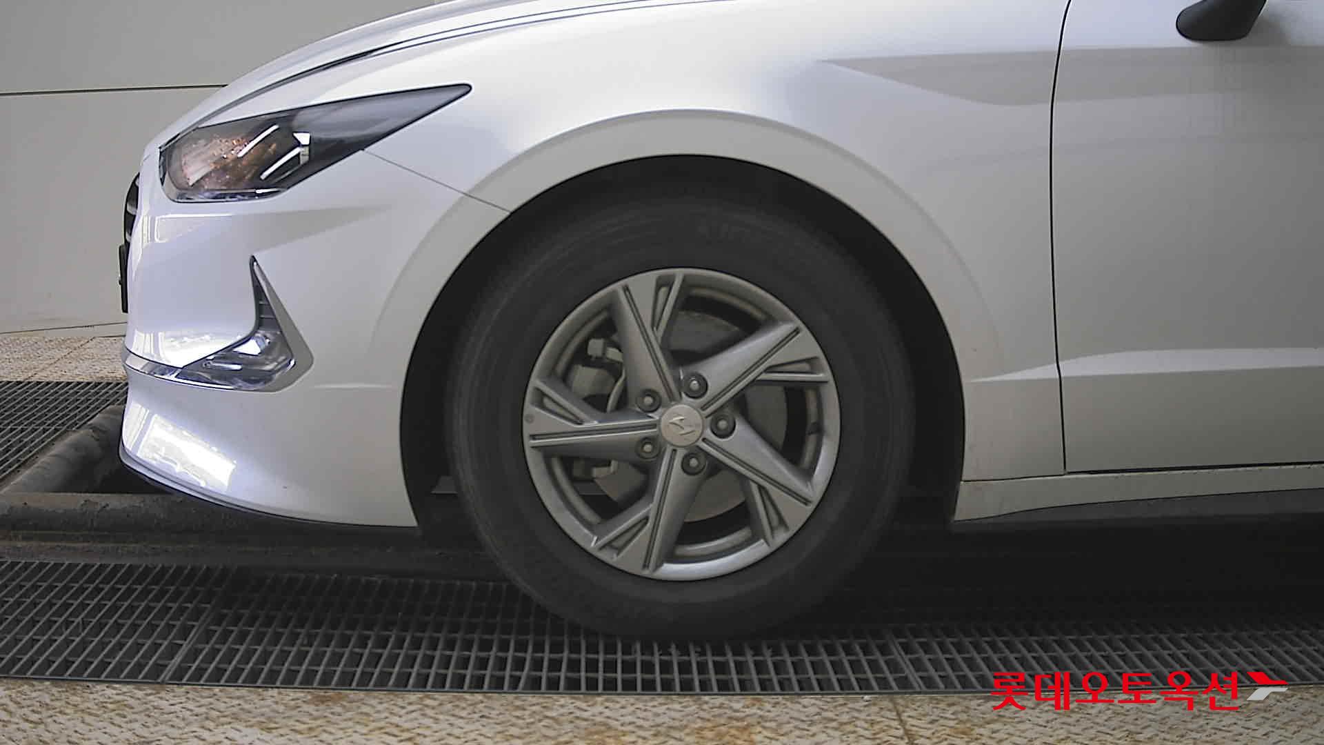 Hyundai Sonata 2021 - Image 25