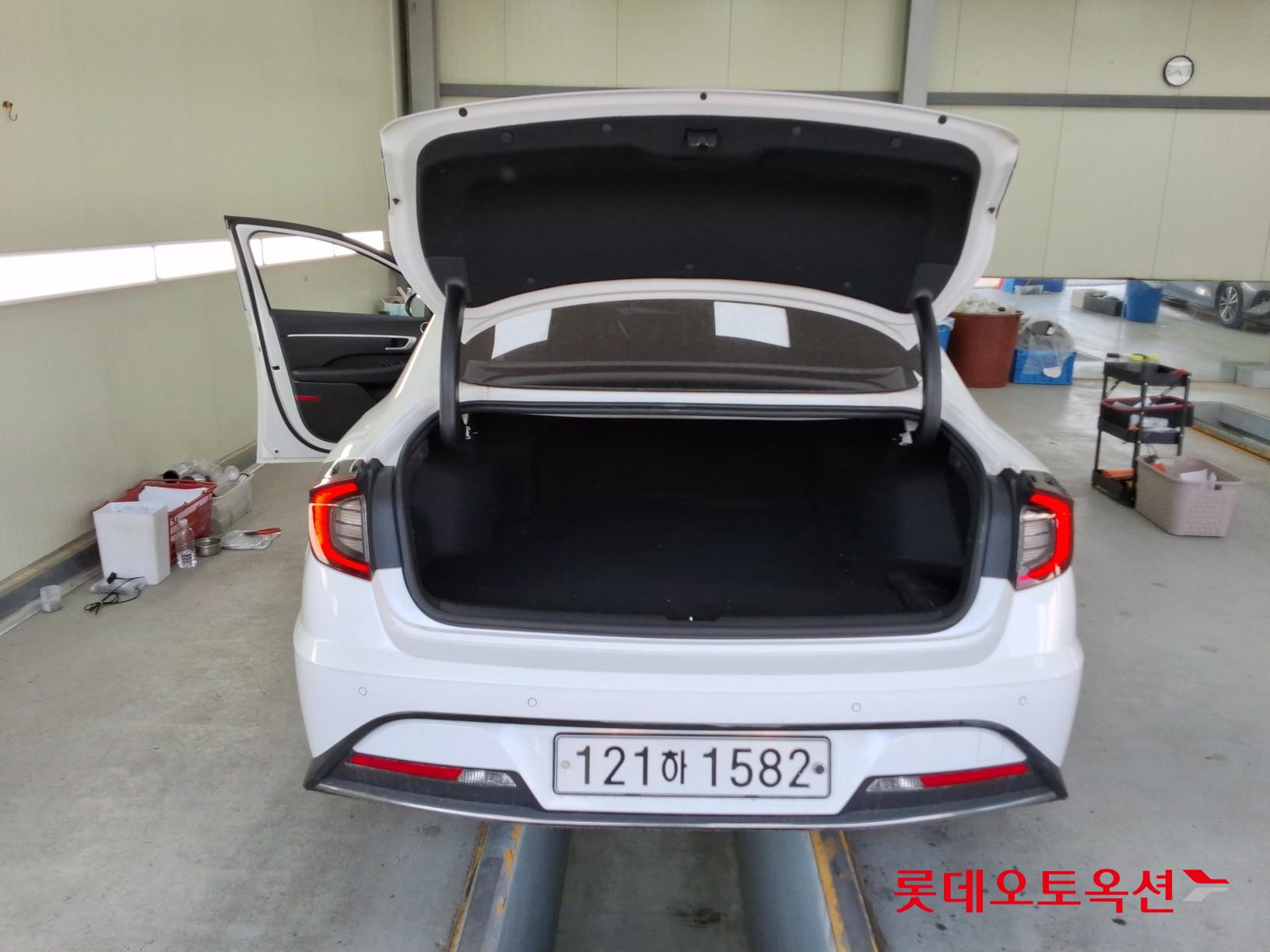 Hyundai Sonata 2021 - Image 9