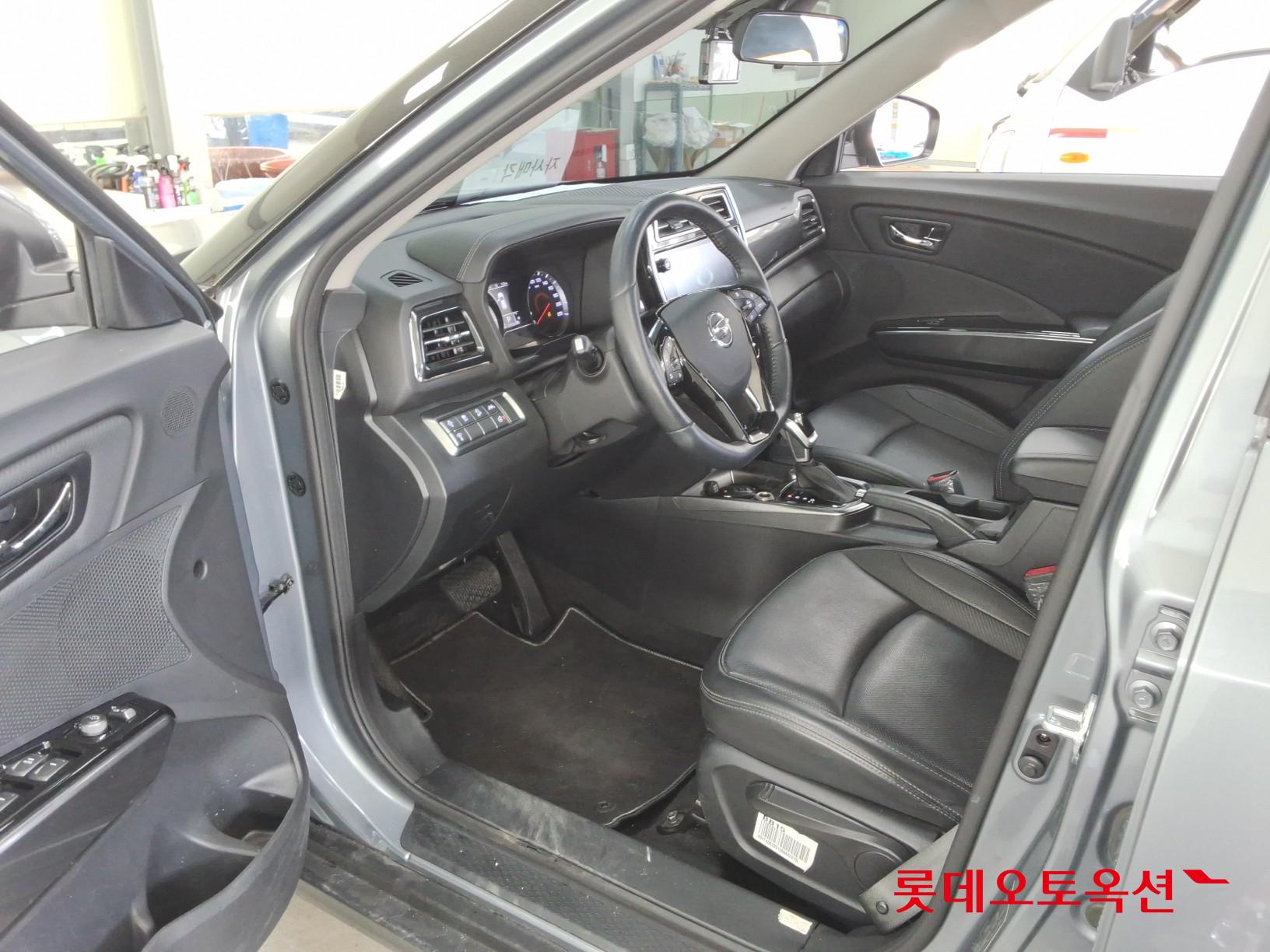 KG Mobility Tivoli 2022 - Image 35