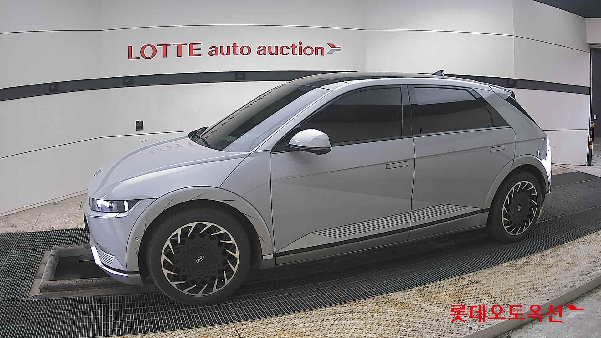 Hyundai Ioniq 5 2022 - Image 12