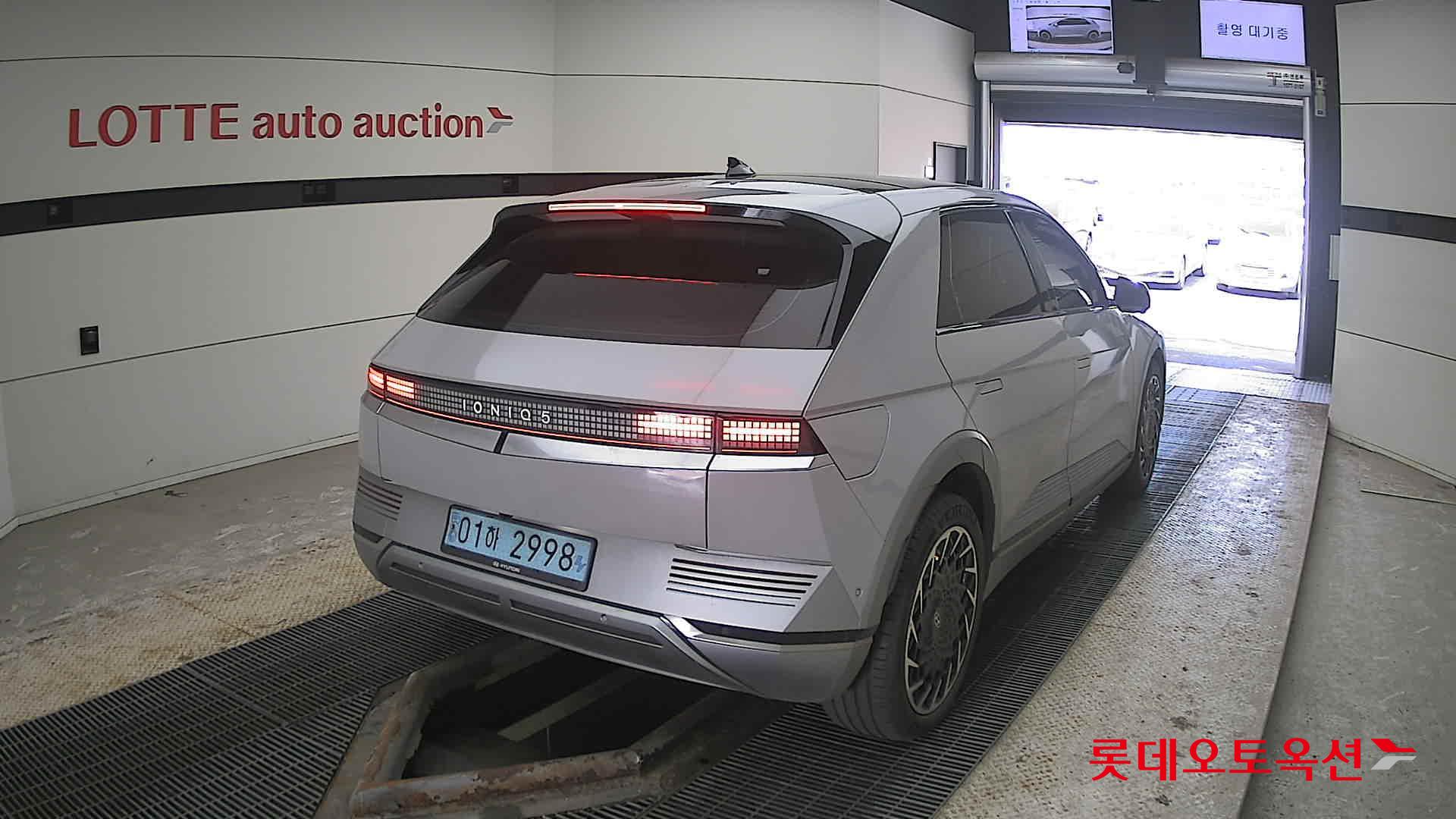 Hyundai Ioniq 5 2022 - Image 18