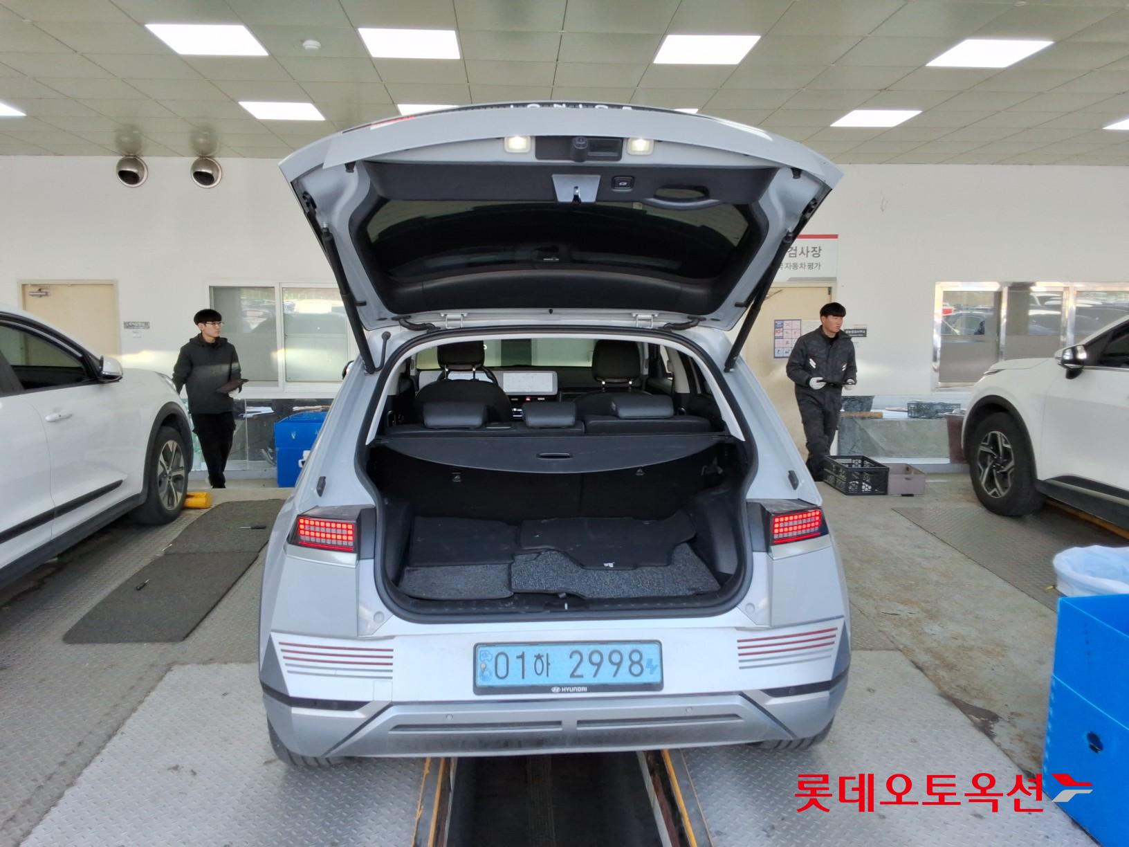 Hyundai Ioniq 5 2022 - Image 9