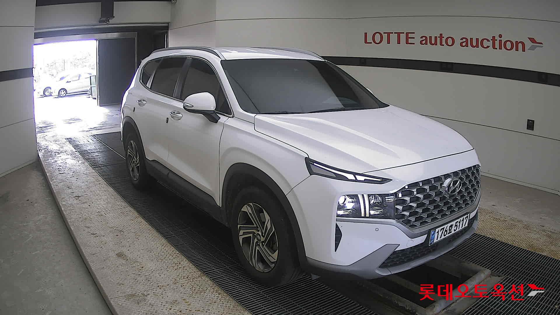 2021 - Hyundai SANTAFE