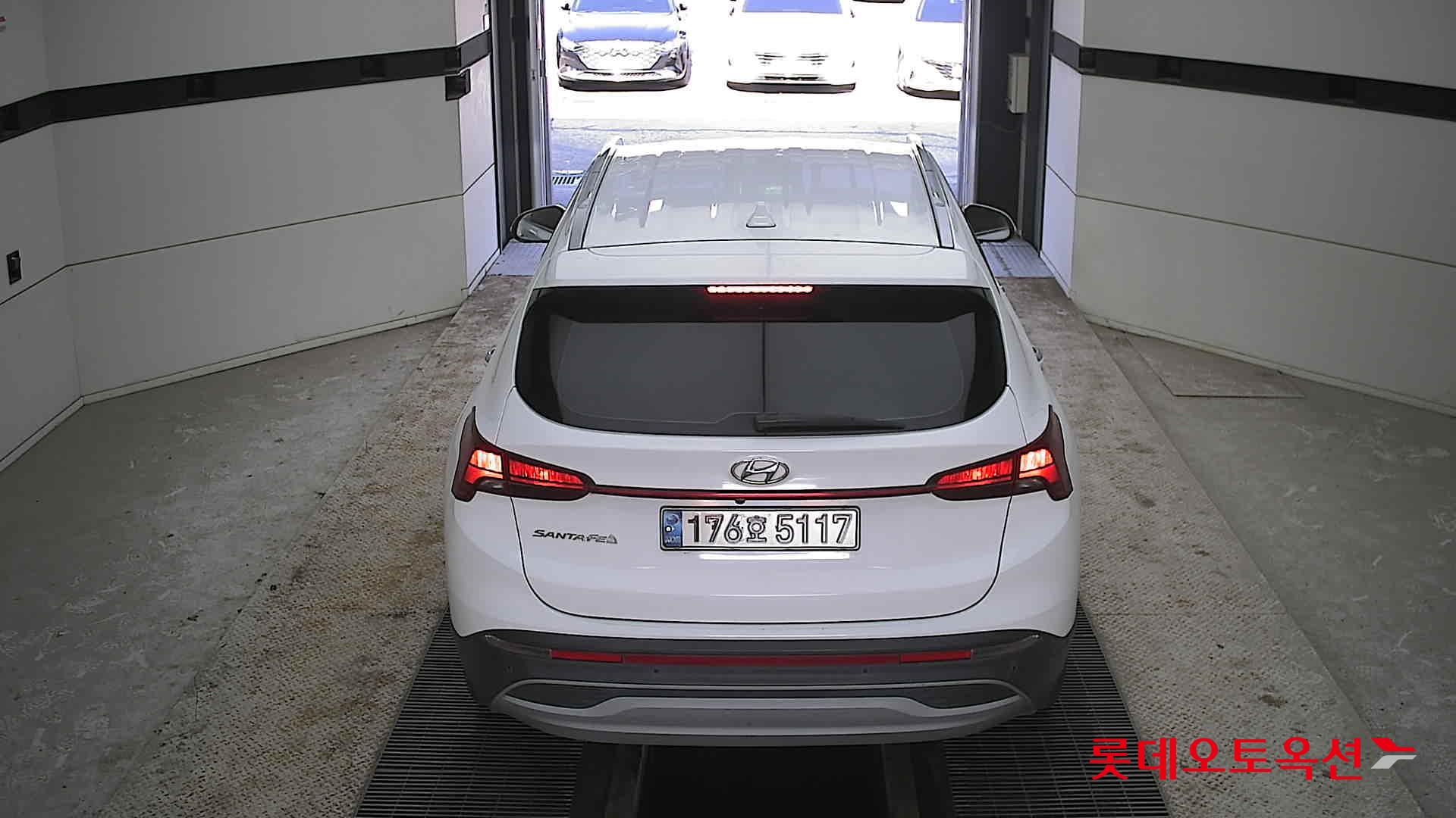 2021 - Hyundai SANTAFE