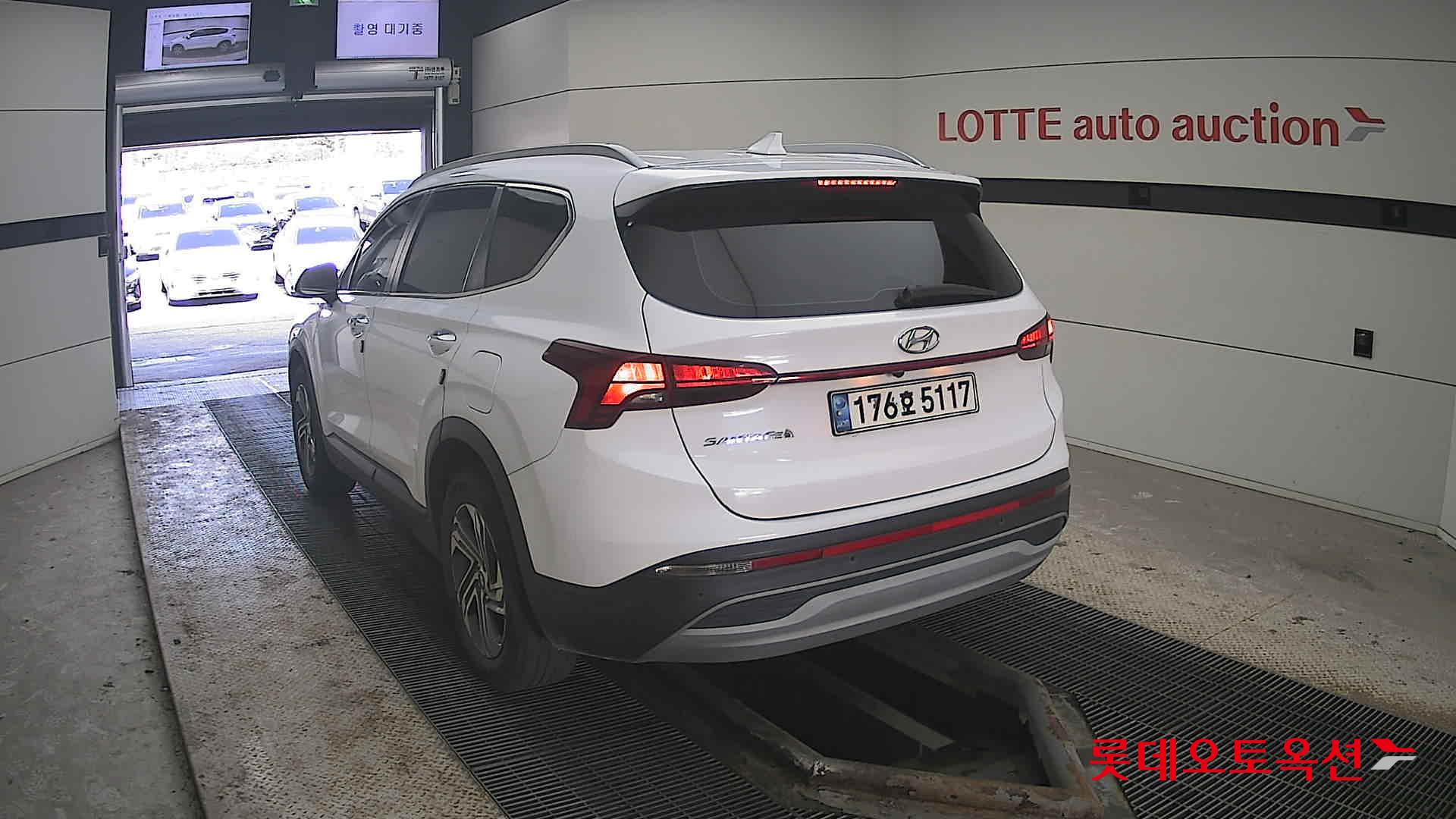 2021 - Hyundai SANTAFE