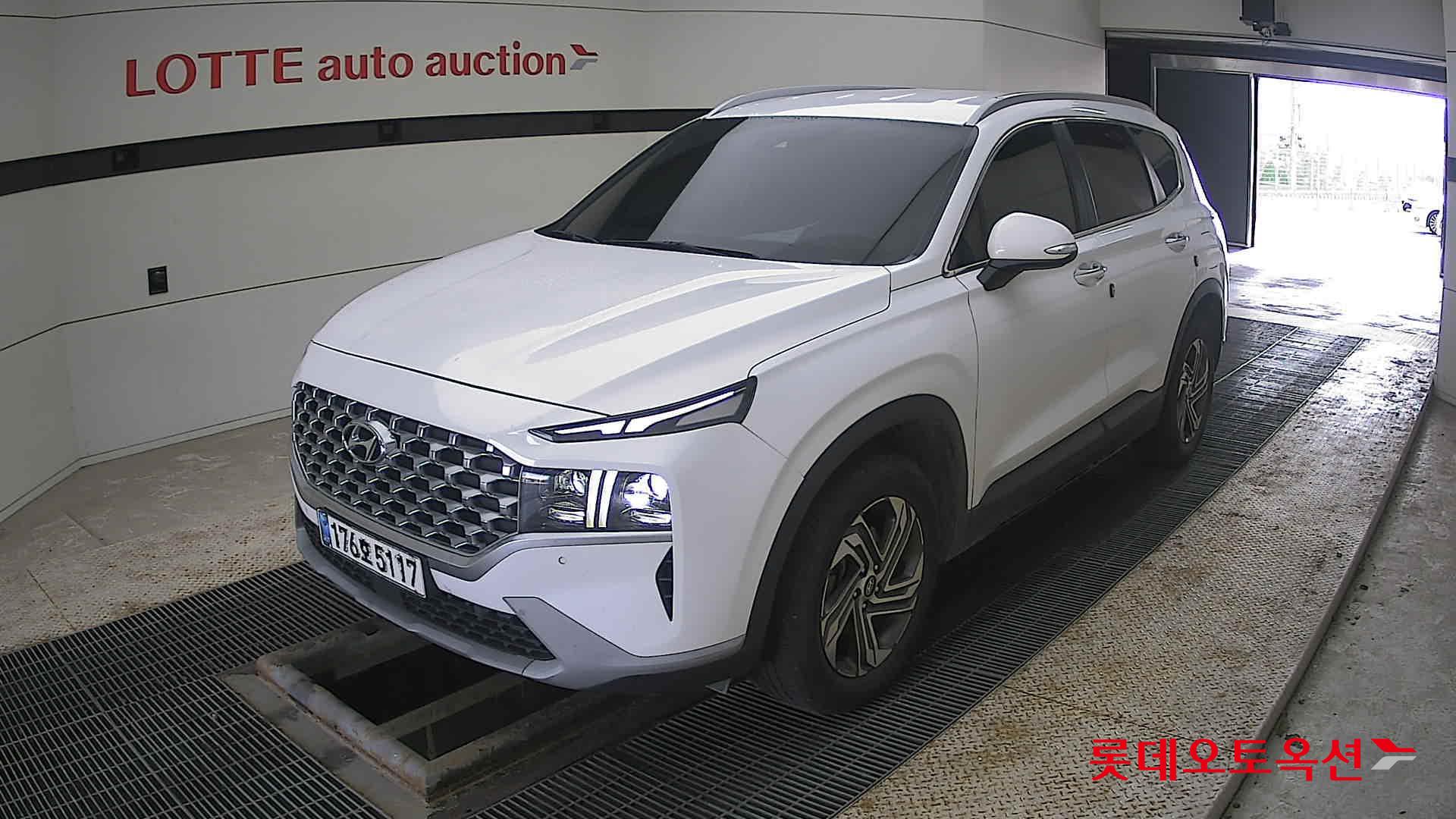 2021 - Hyundai SANTAFE