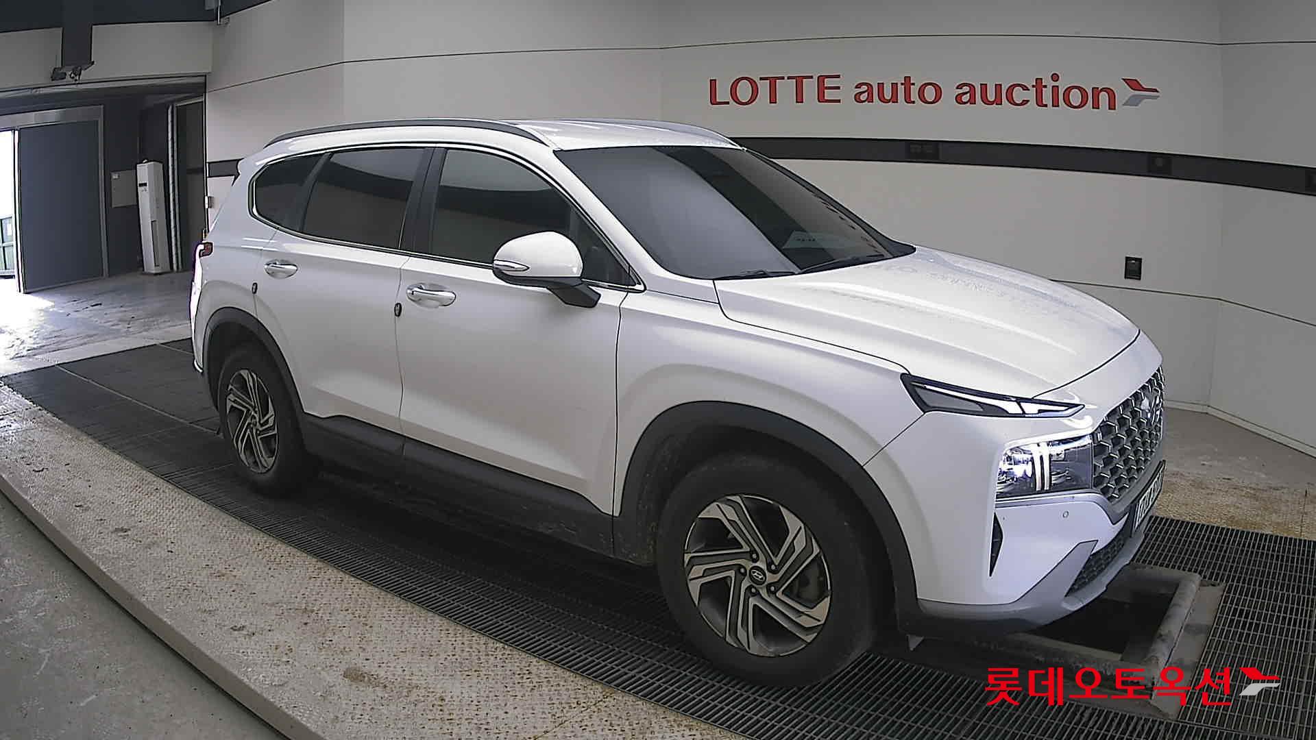 2021 - Hyundai SANTAFE