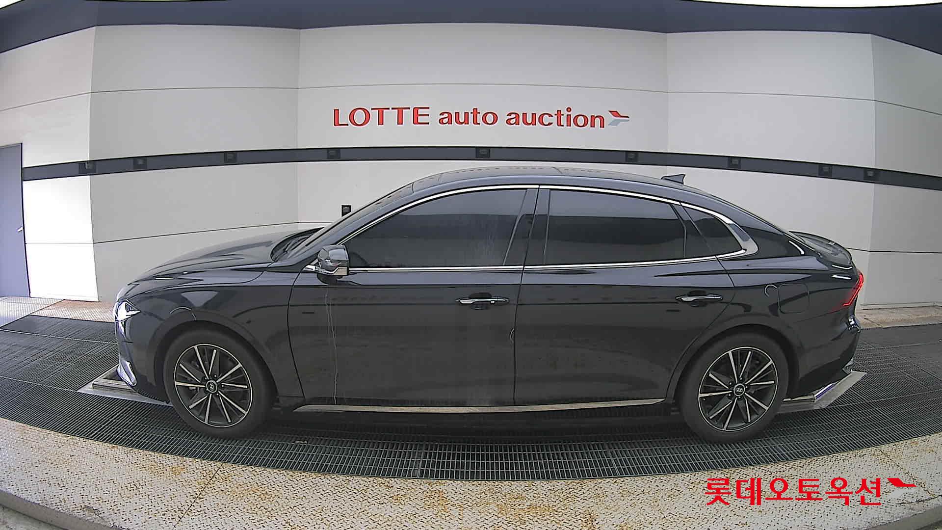 2022 - hyundai grandeur