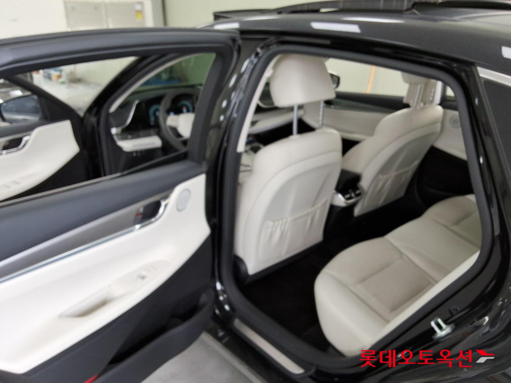 2022 - hyundai grandeur