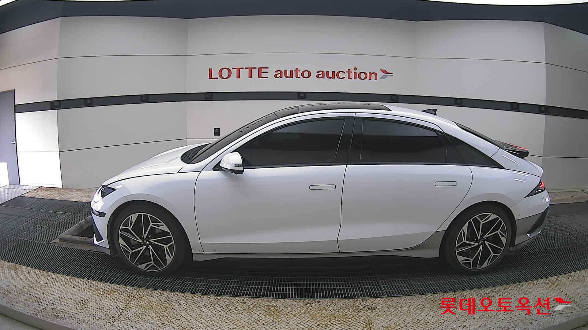 Hyundai Ioniq 6 2023 - Image 13