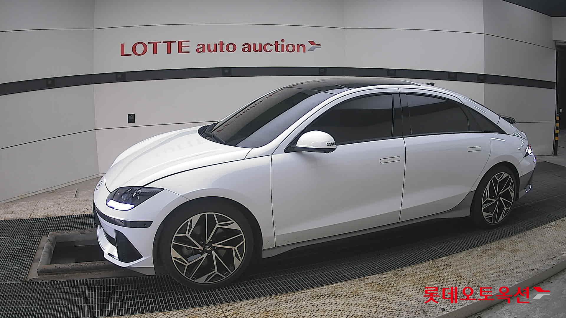 Hyundai Ioniq 6 2023 - Image 12